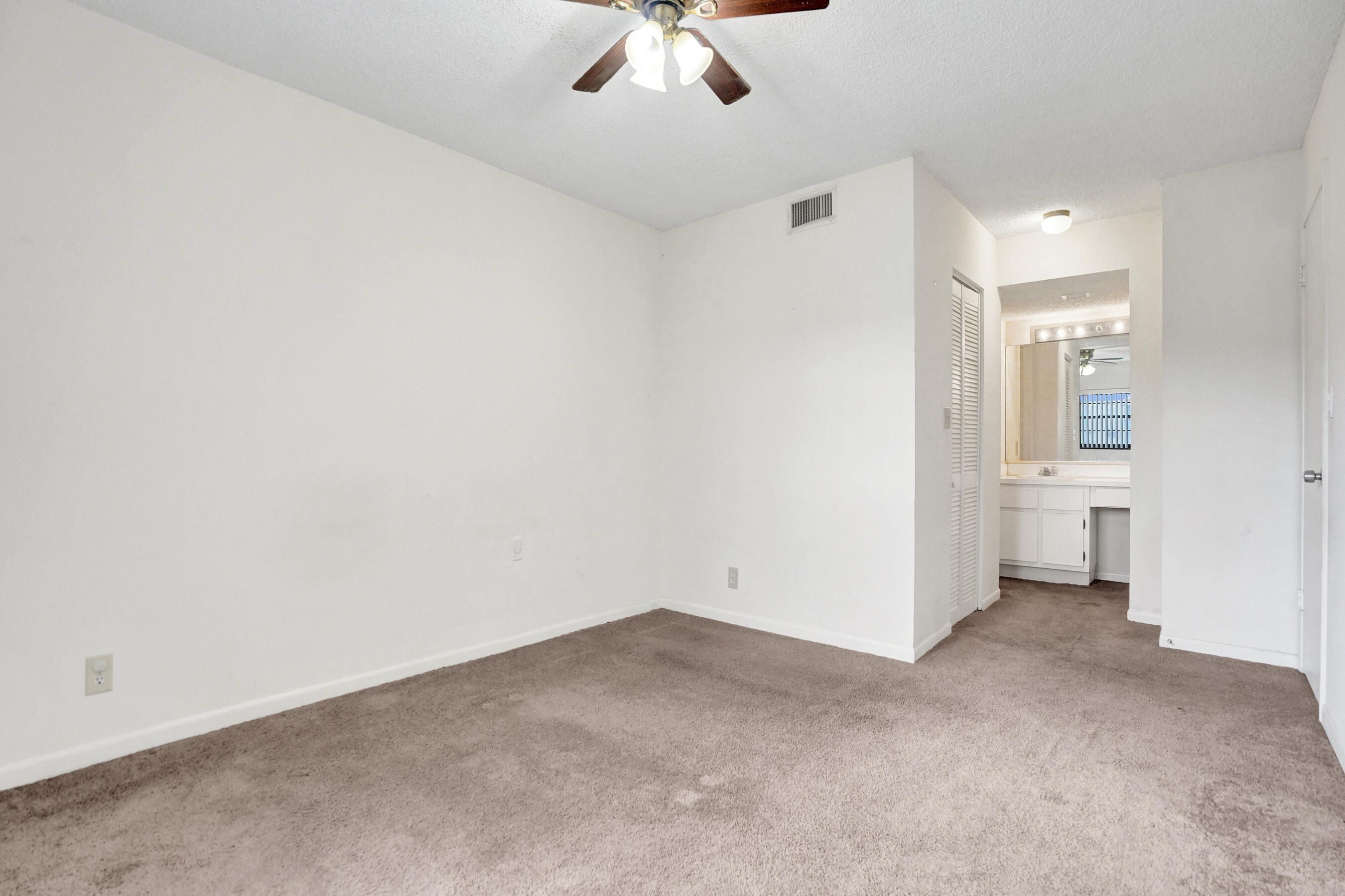10451 W Broward Boulevard 205 Property Photo 8