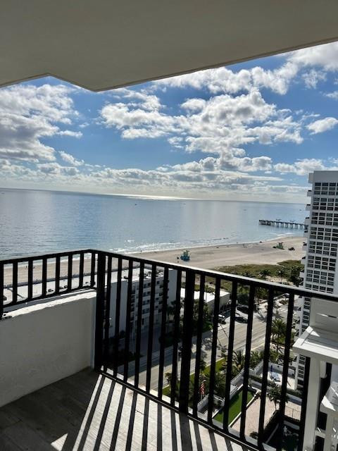 531 N Ocean Boulevard 1808 Property Photo 6