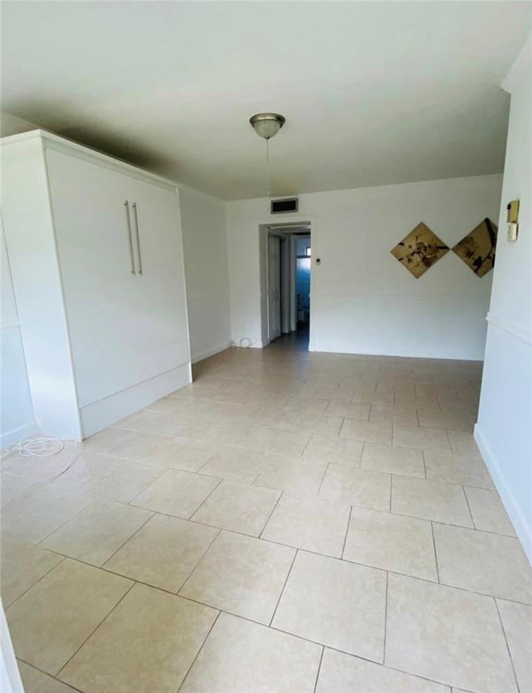 1450 Atlantic Shores Boulevard 212 Property Photo 7