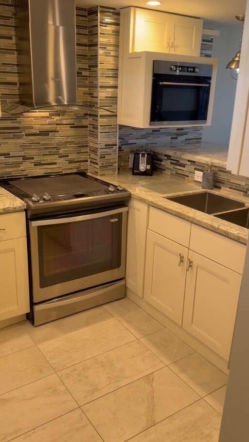 1777 Se 15th 406 Property Photo 5