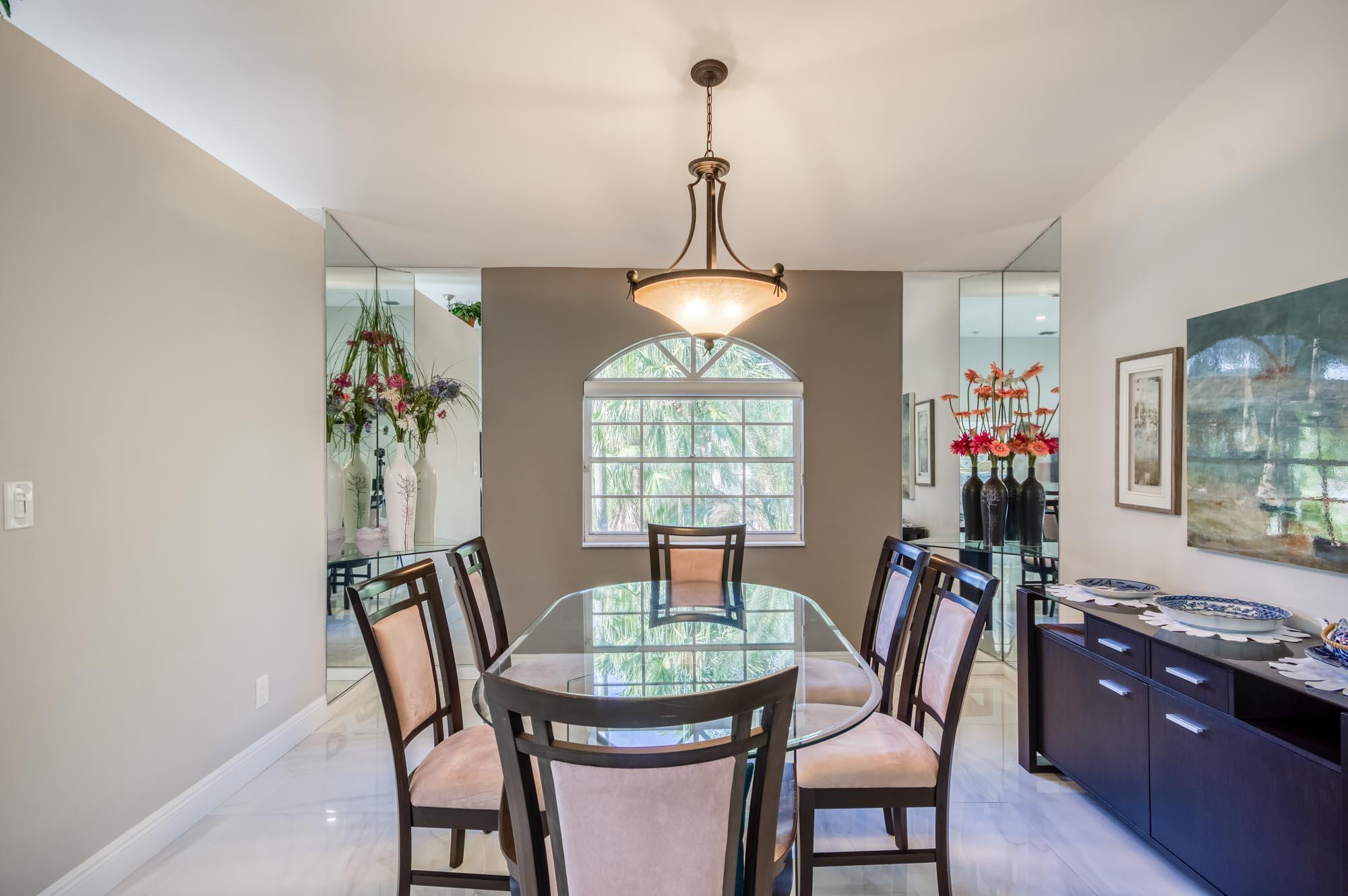 208 Legendary Circle Property Photo 8