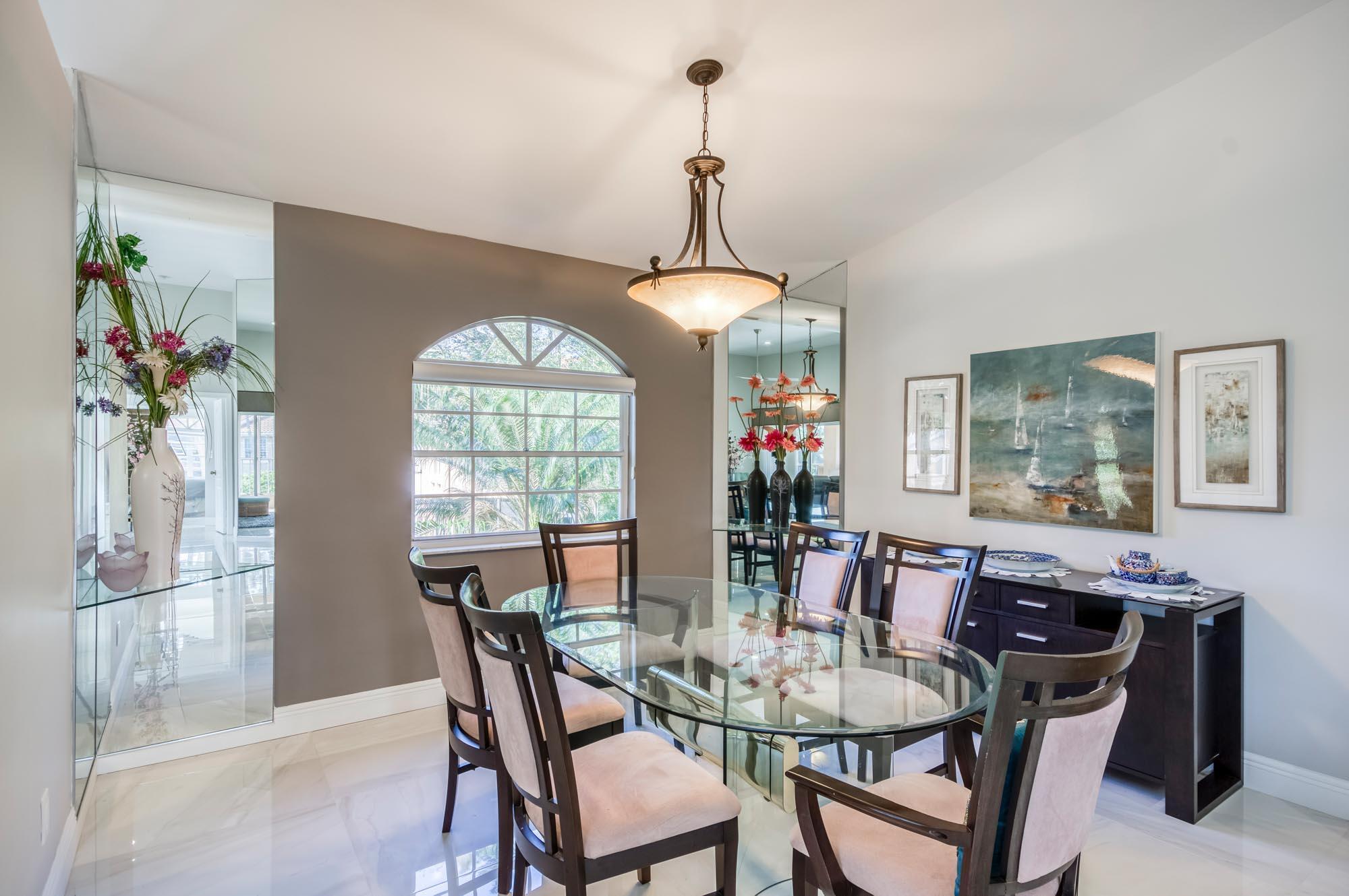 208 Legendary Circle Property Photo 9