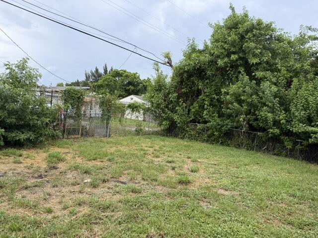 1219 Highland Road Property Photo 4