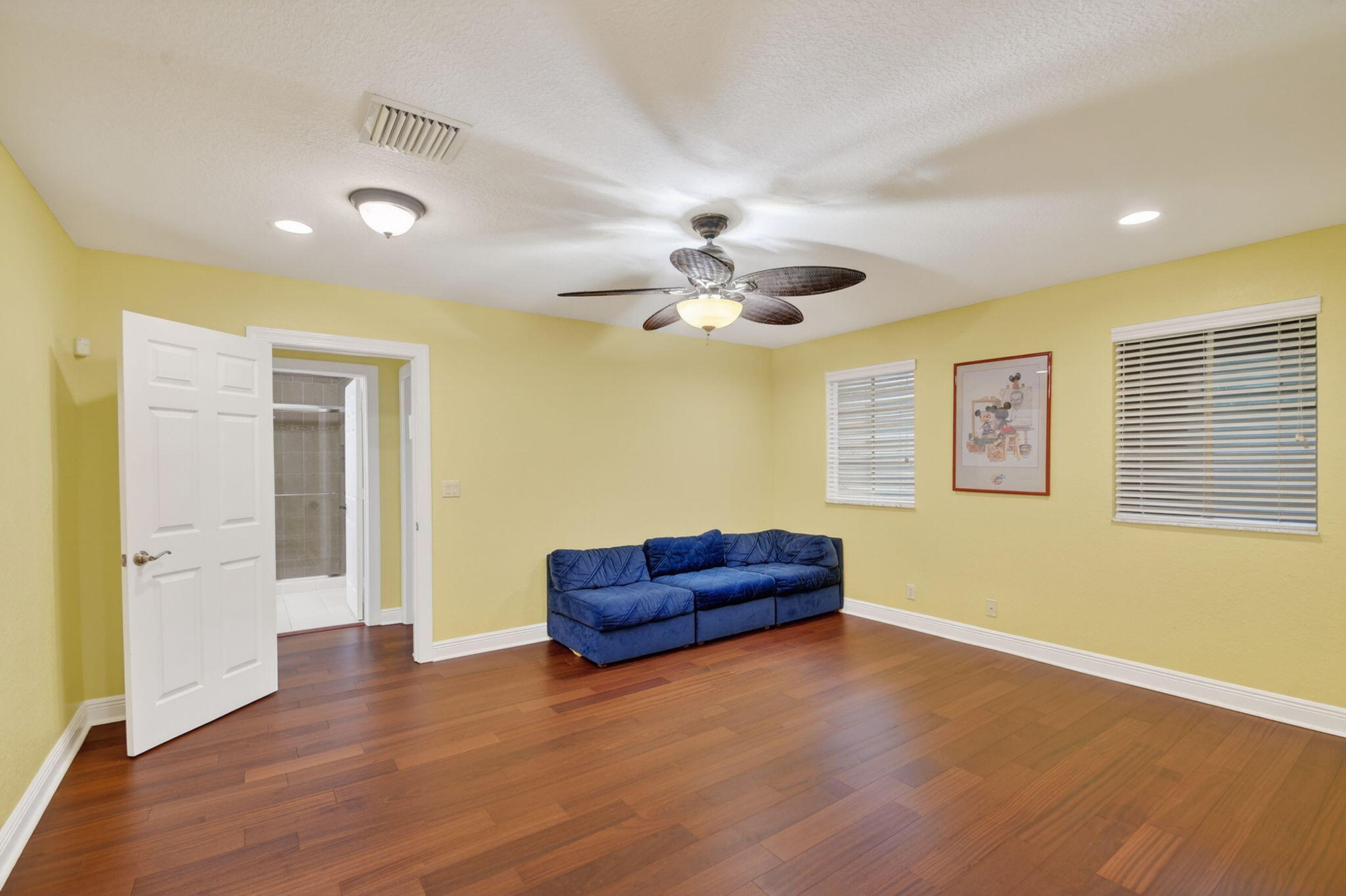 10247 Isle Wynd Court Property Photo 7