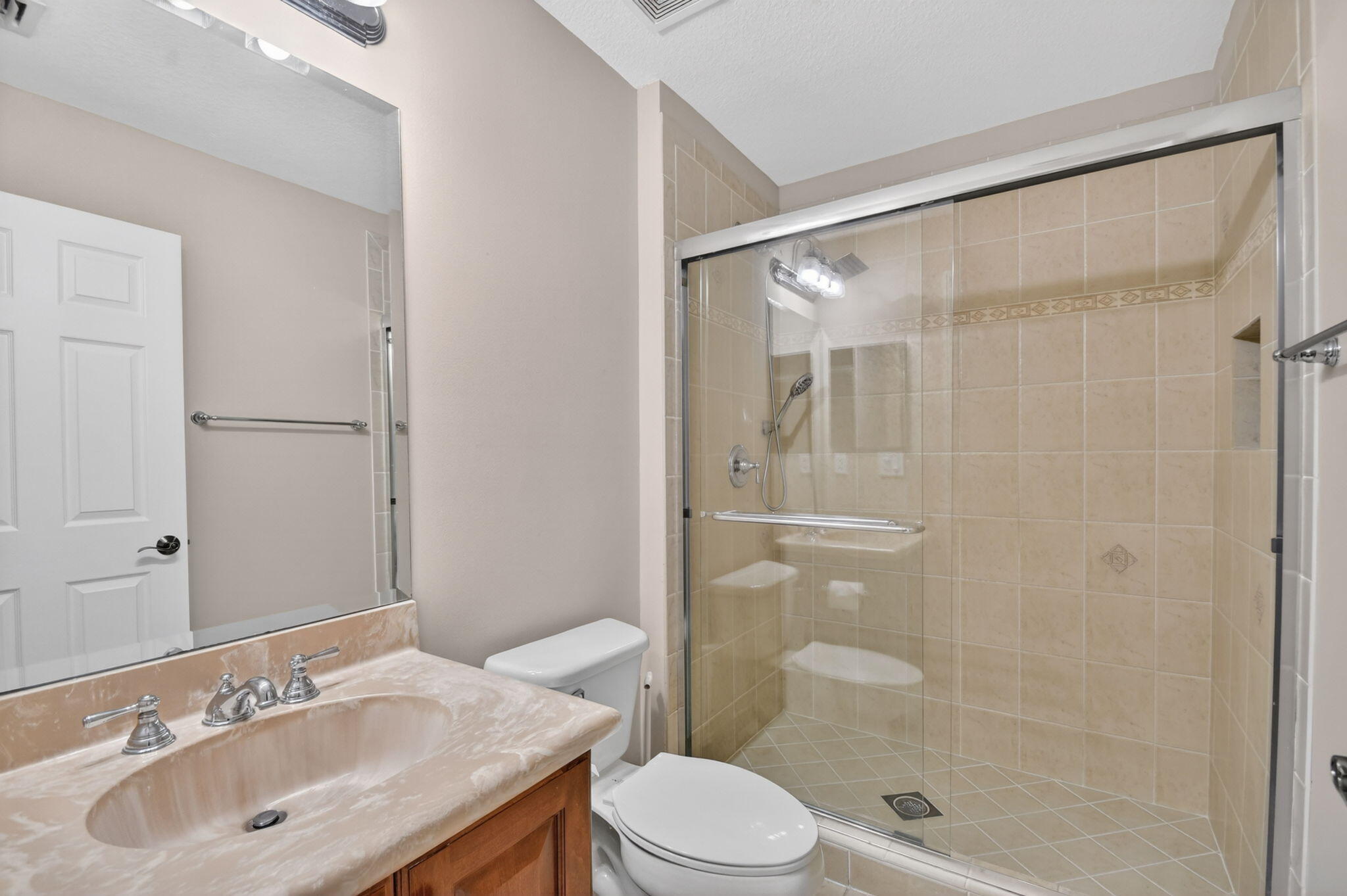 10247 Isle Wynd Court Property Photo 11