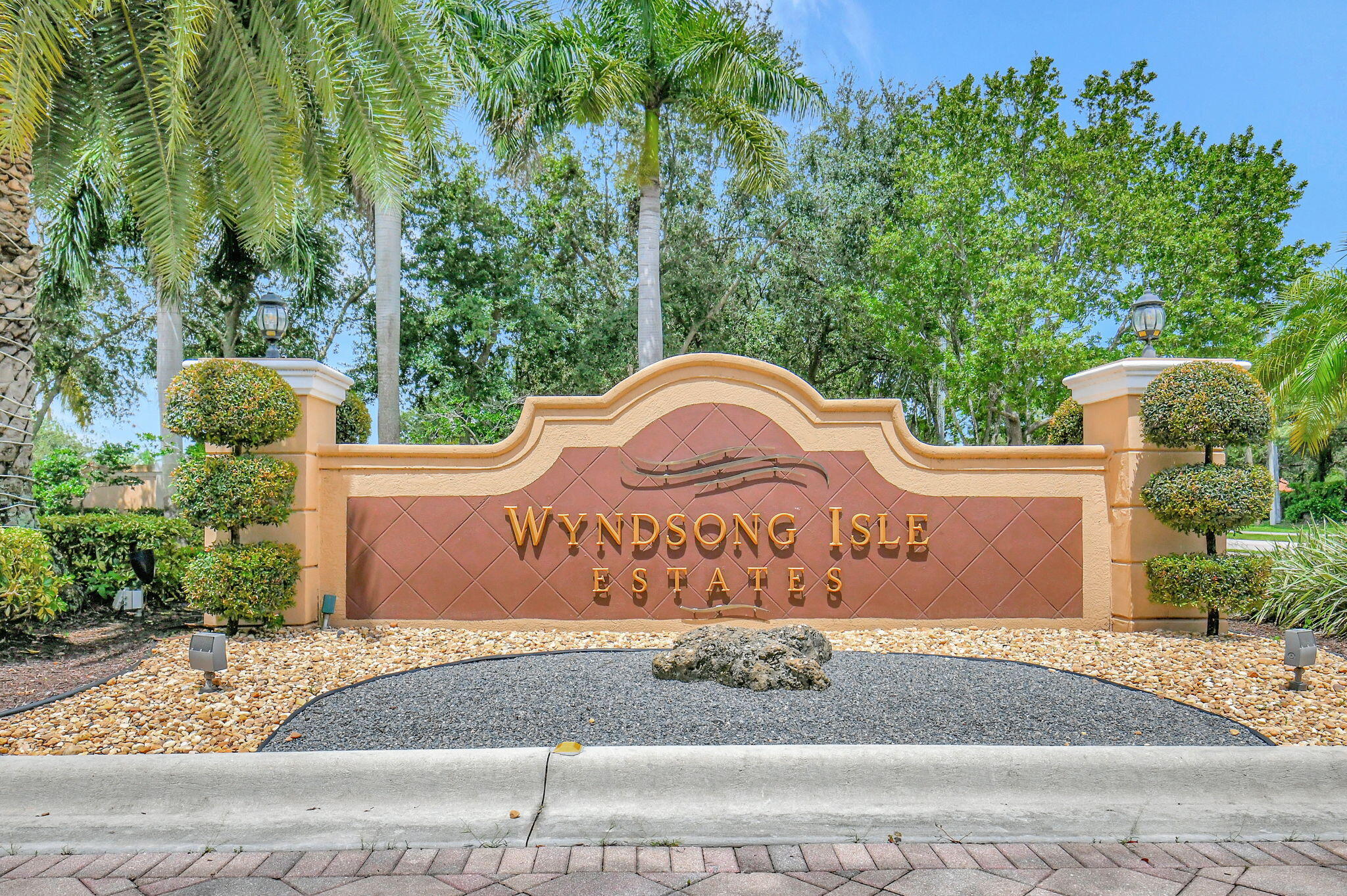 10247 Isle Wynd Court Property Photo 22