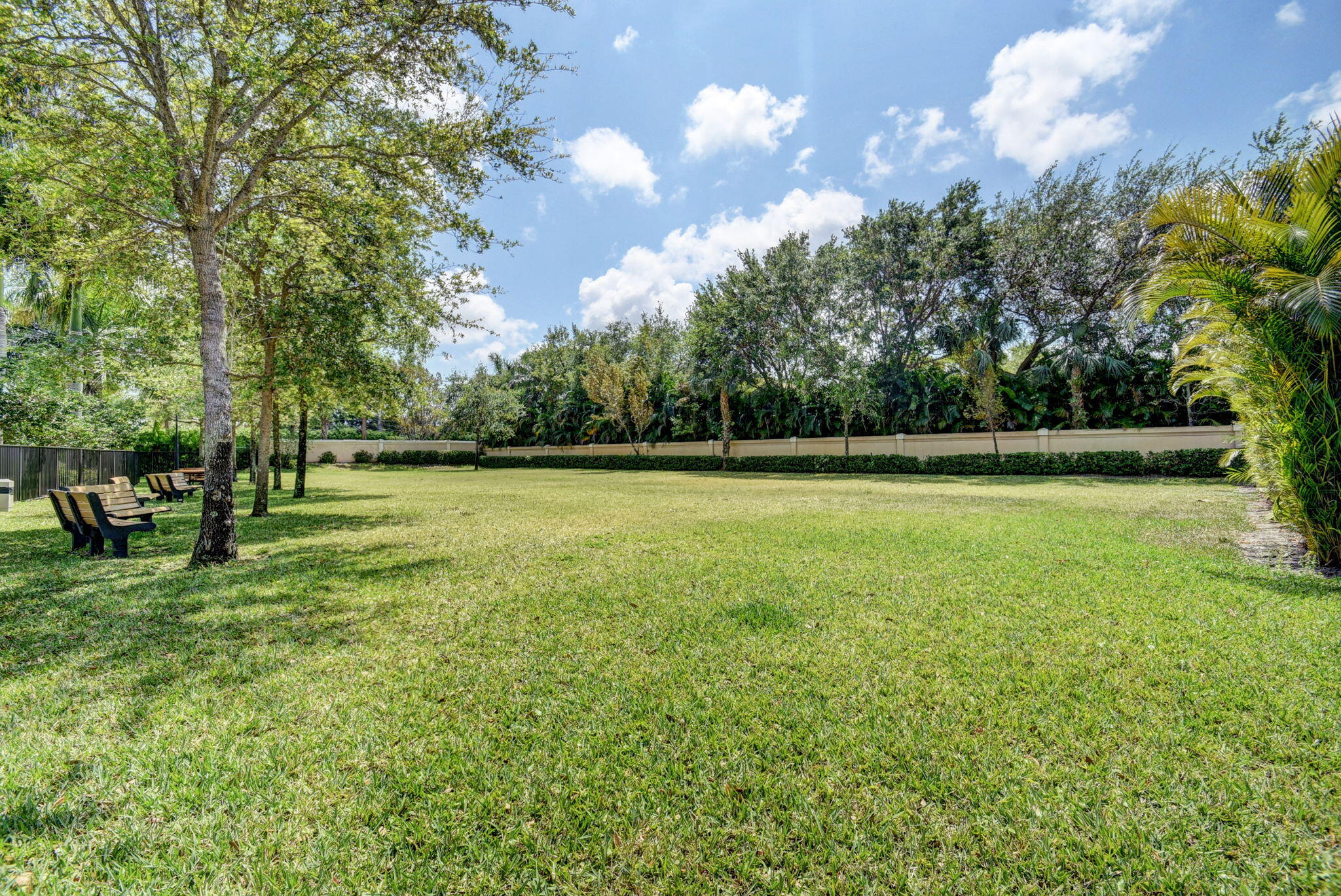 10247 Isle Wynd Court Property Photo 26