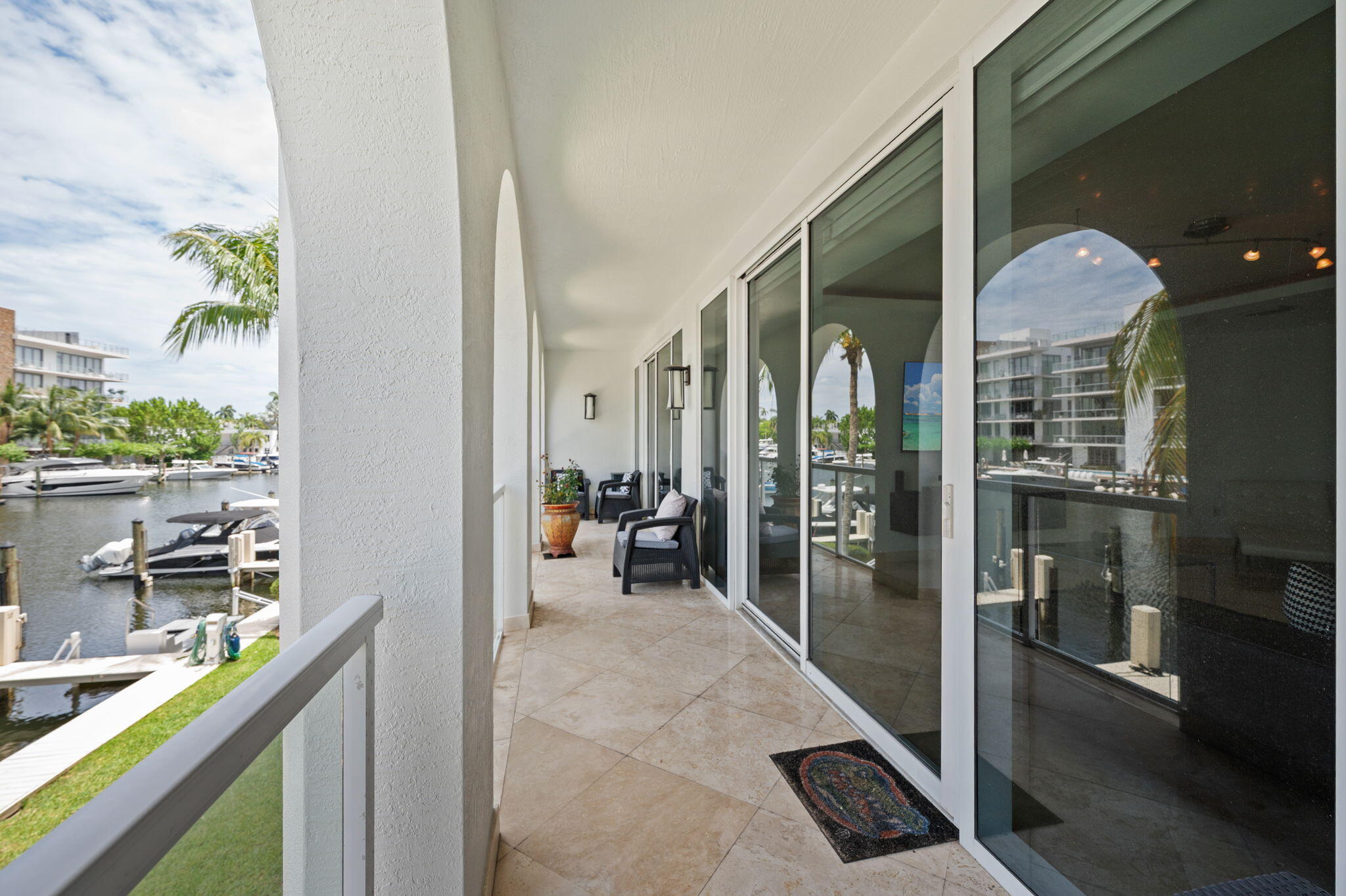48 Hendricks Isle 2 A-a Property Photo 28