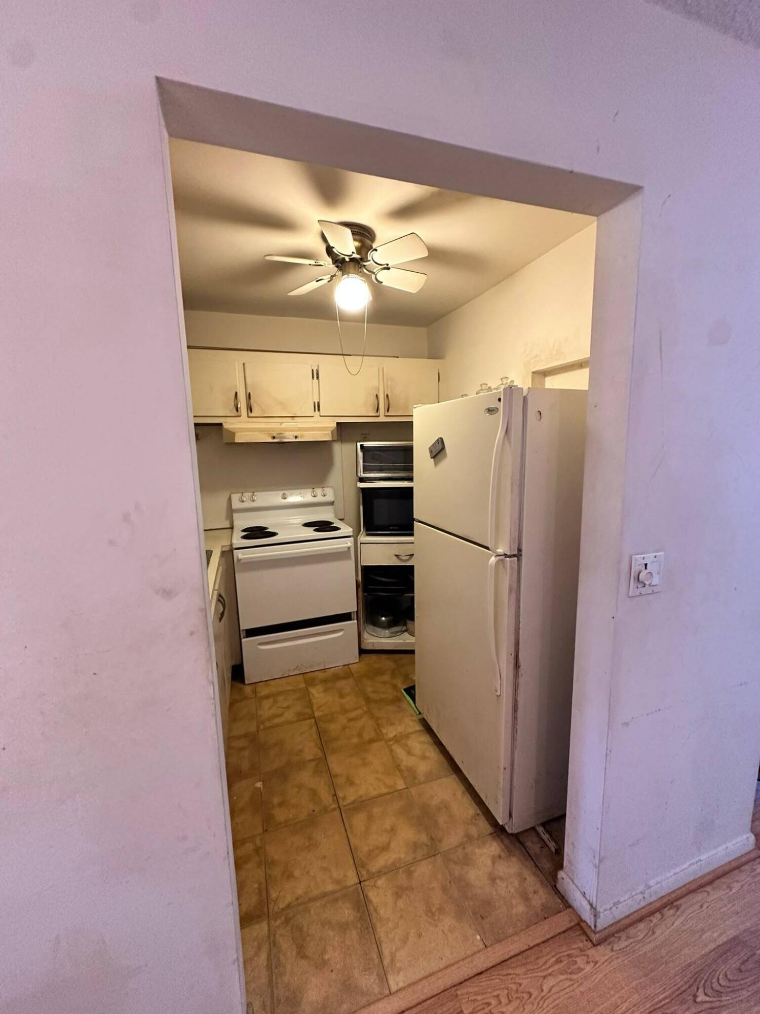 171 Markham H 171 Property Photo 5