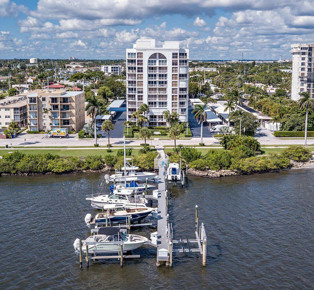 3901 S Flagler Drive 901 Property Photo 1