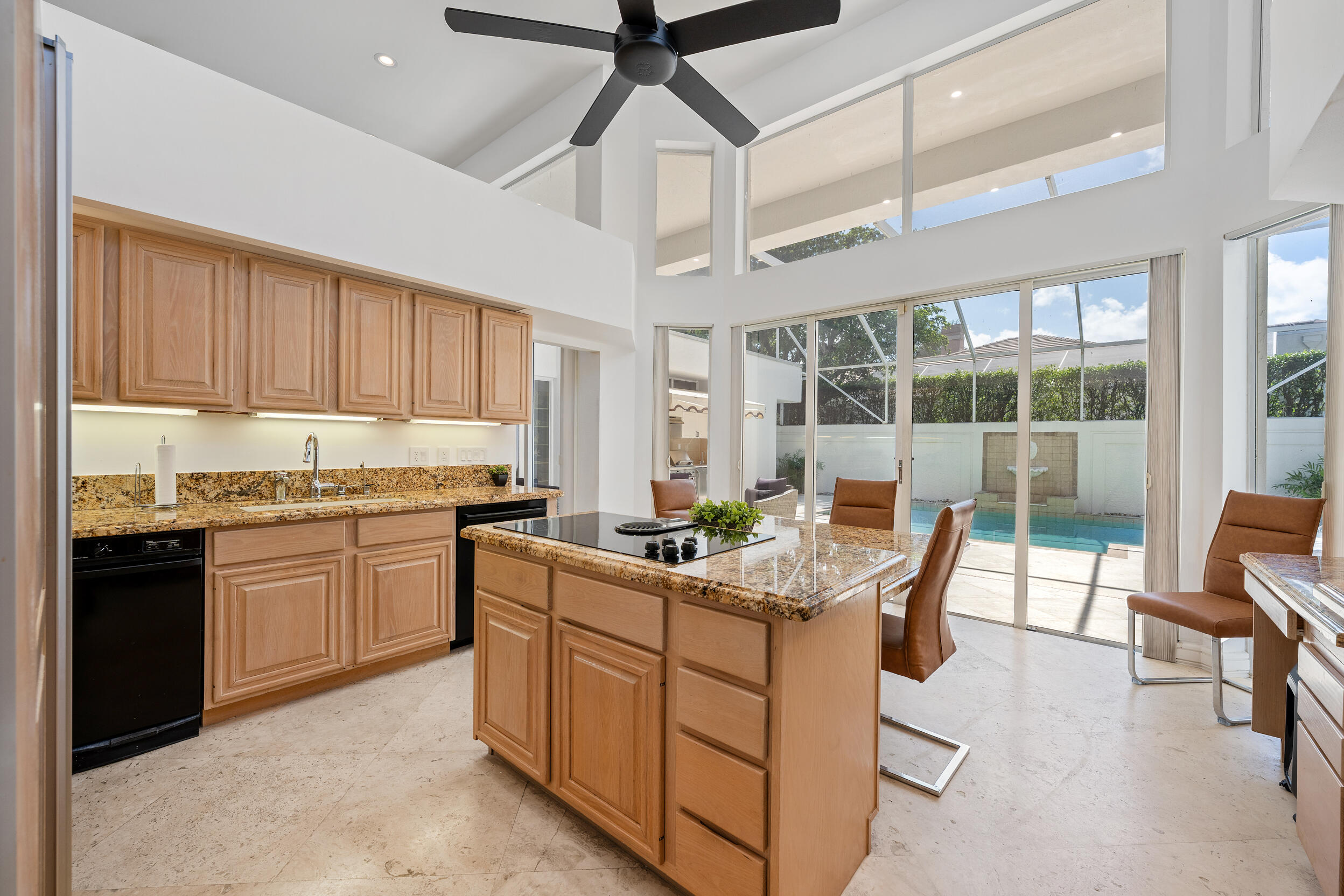 114 Waters Edge Drive Property Photo 8