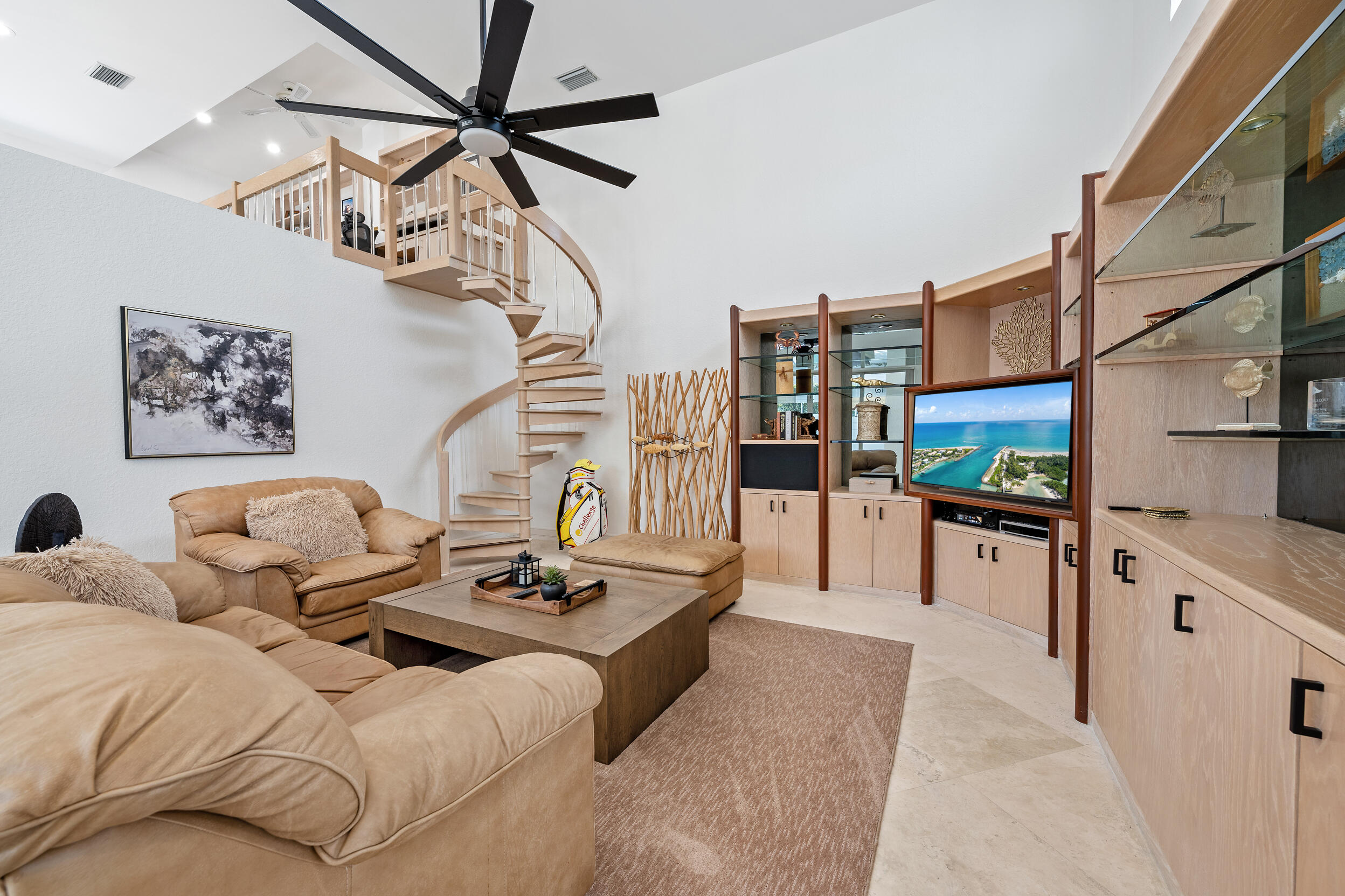 114 Waters Edge Drive Property Photo 12