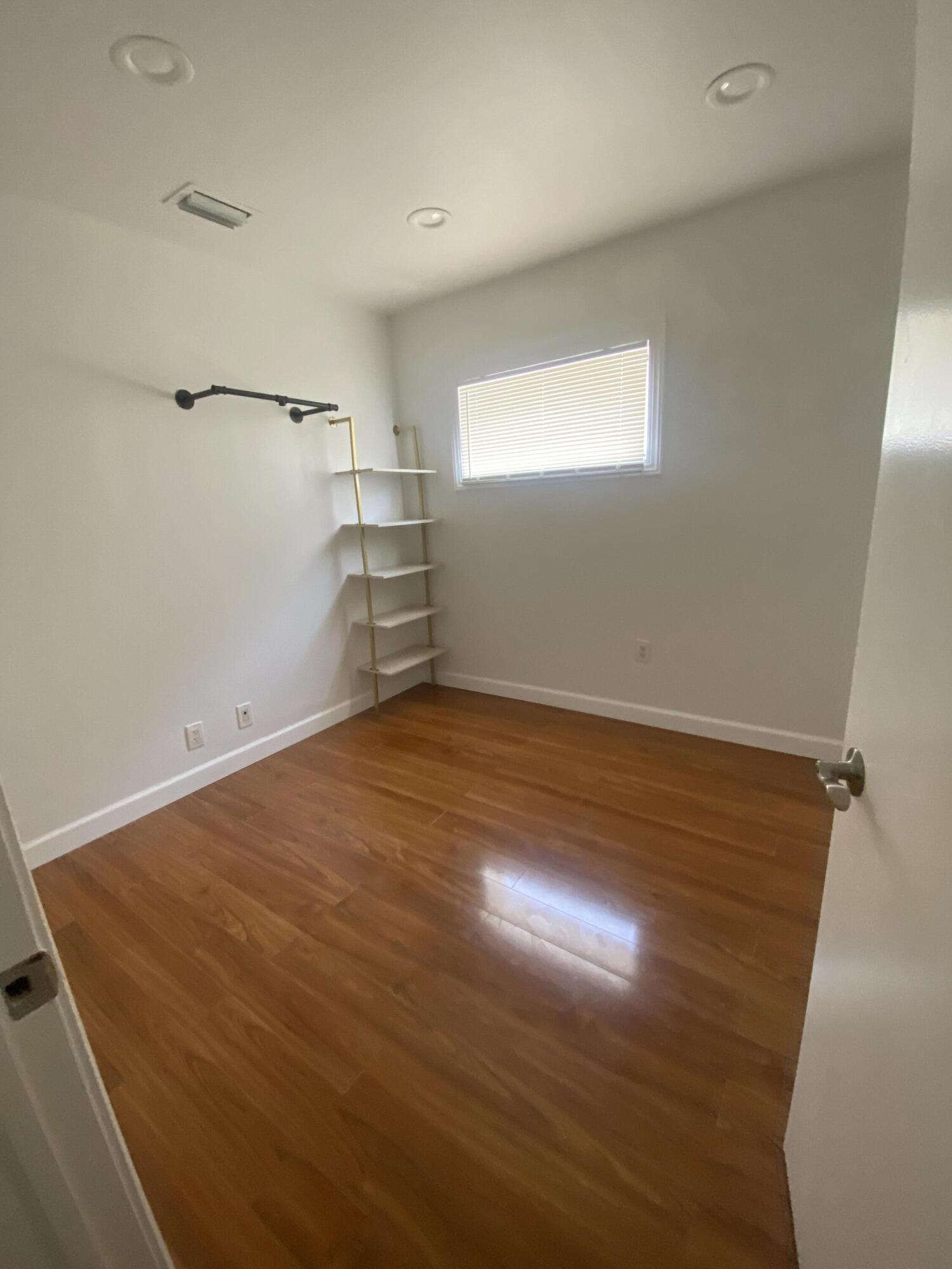 809 E Broward Boulevard Property Photo 3