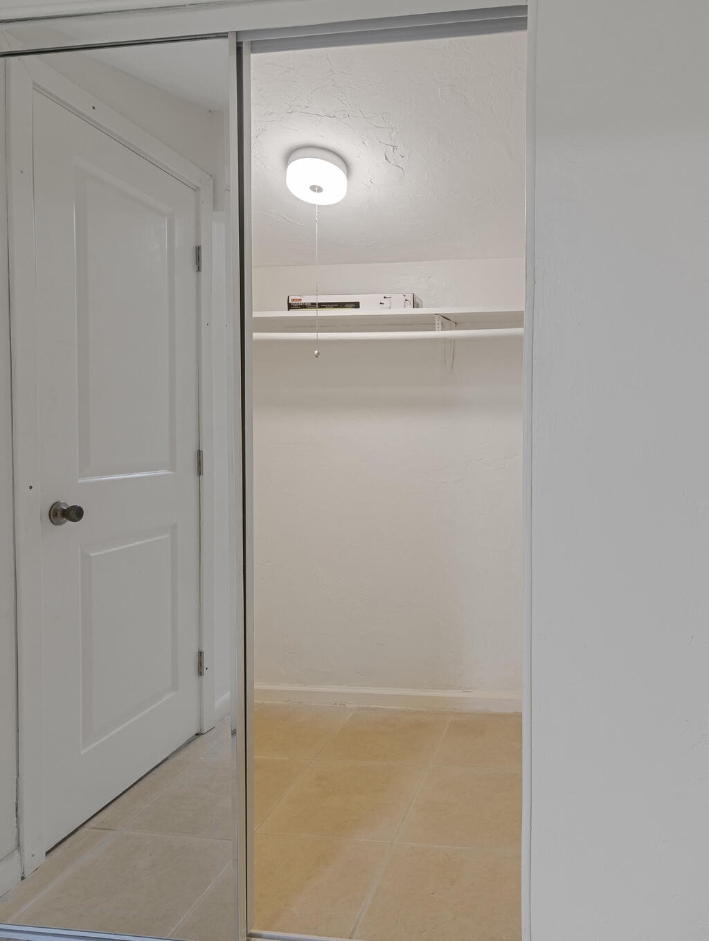 371 W 34th Street Property Photo 17