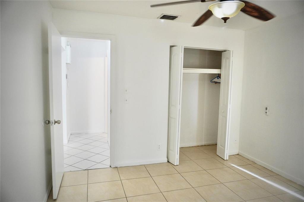 5600 N Park Property Photo 5