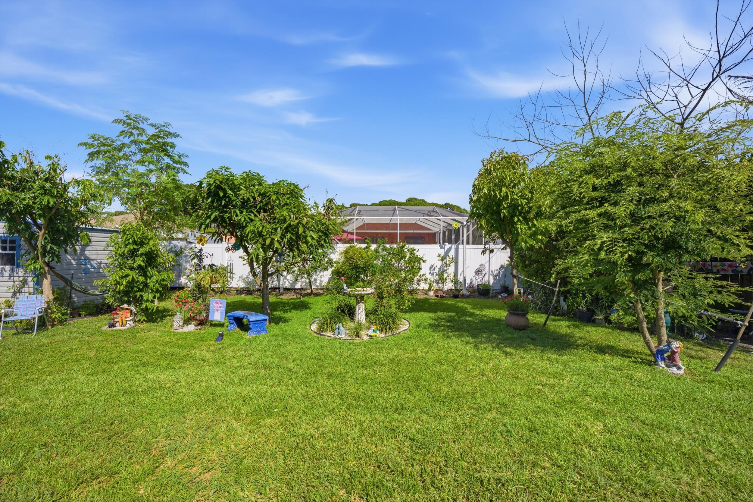 2081 Sw Tropical Terrace Property Photo 38