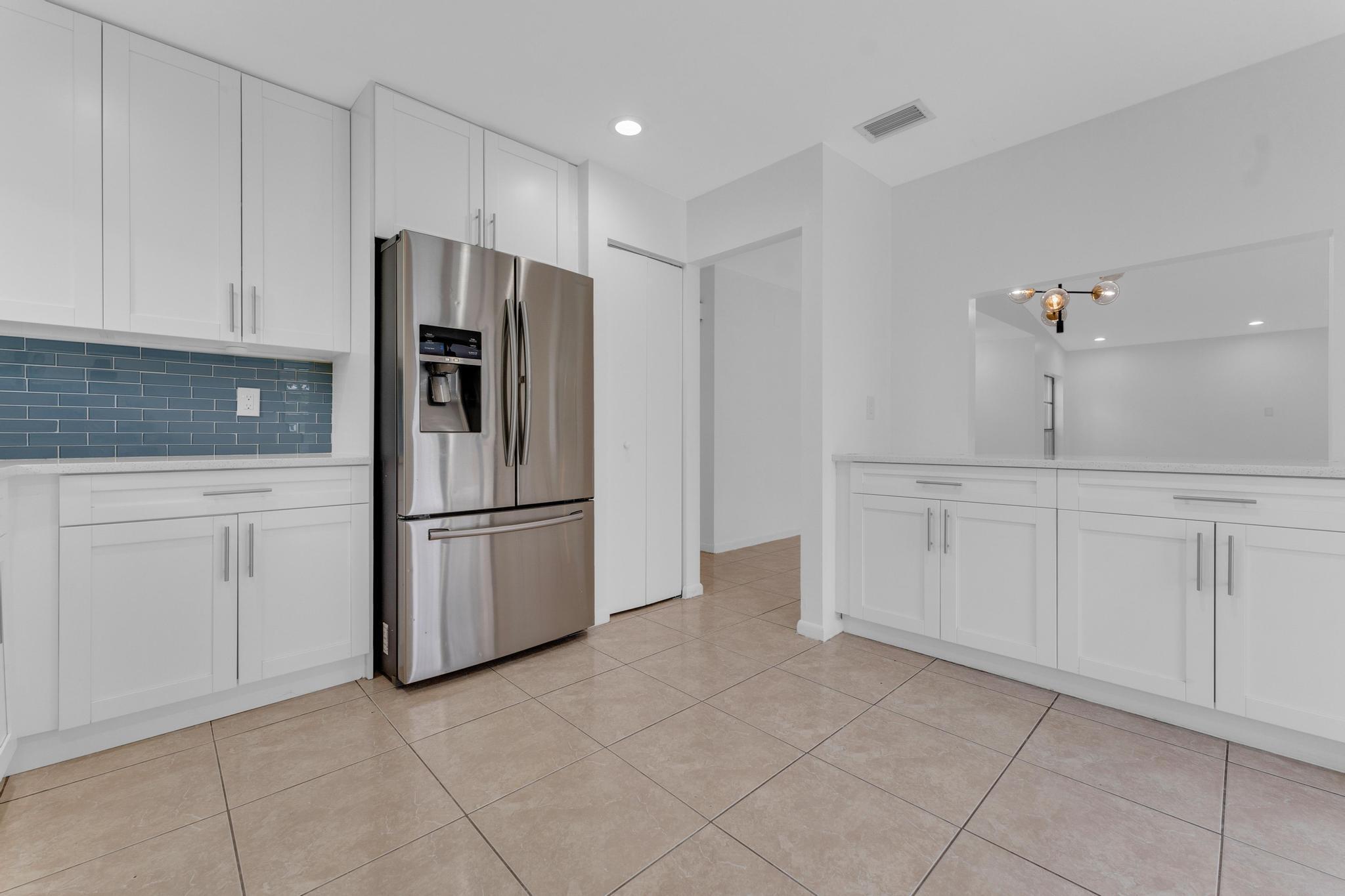 10084 Camelback Lane Property Photo 7