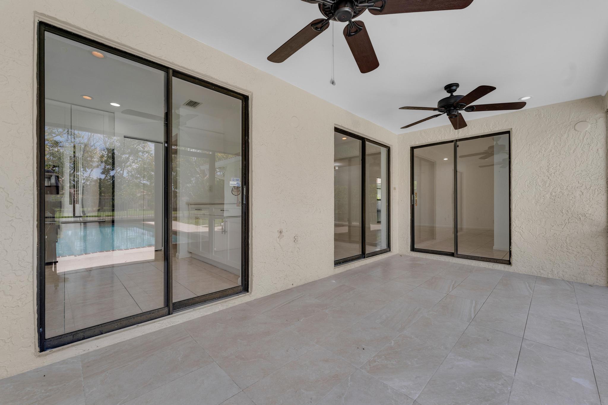 10084 Camelback Lane Property Photo 14