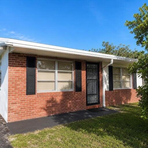 1030 Nw 73rd Avenue Property Photo 3