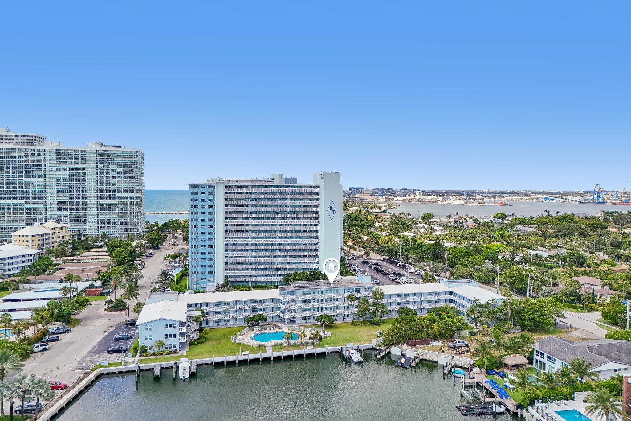 1850 S Ocean Drive 111 Property Photo 3