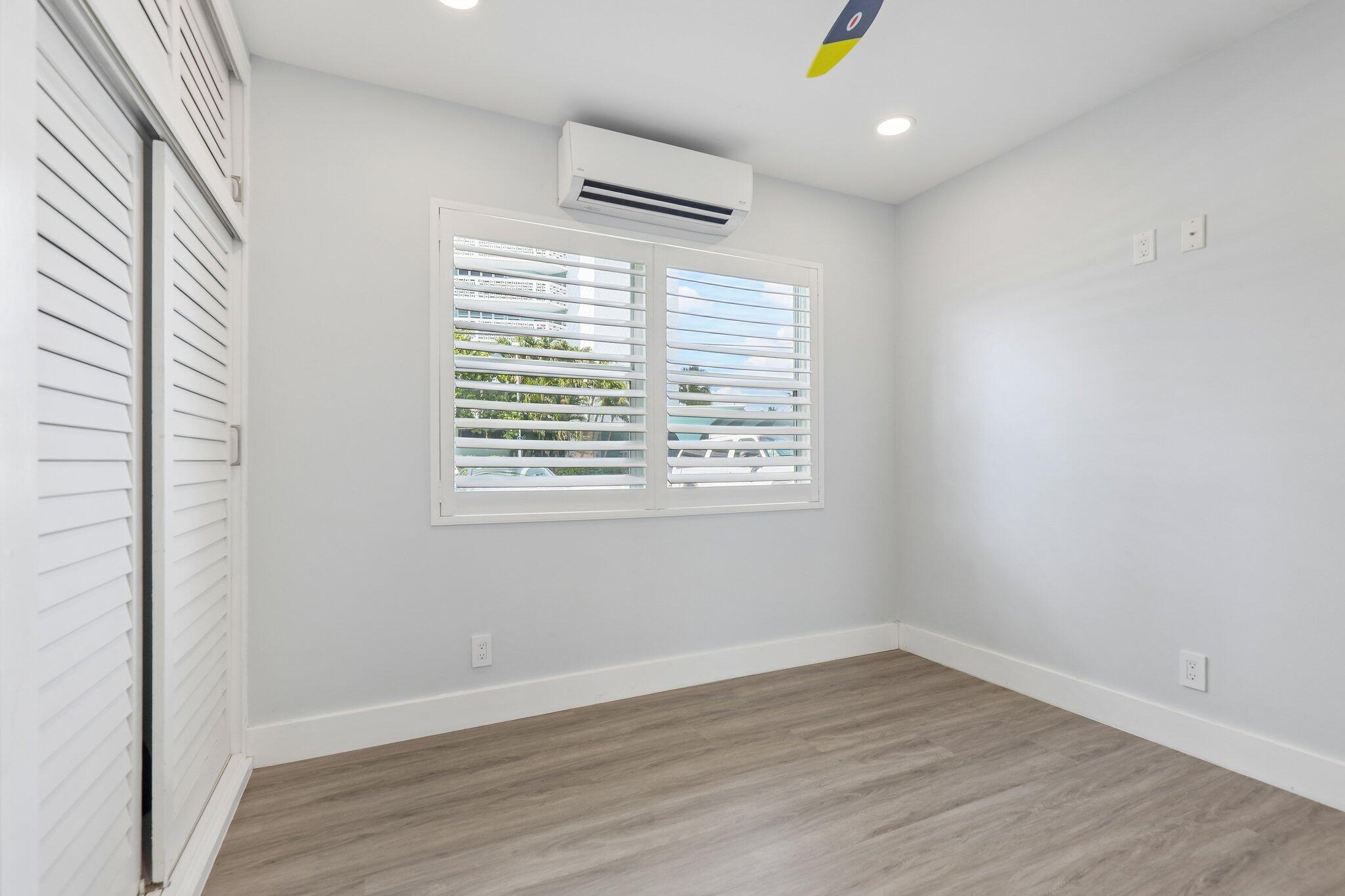 1850 S Ocean Drive 111 Property Photo 24