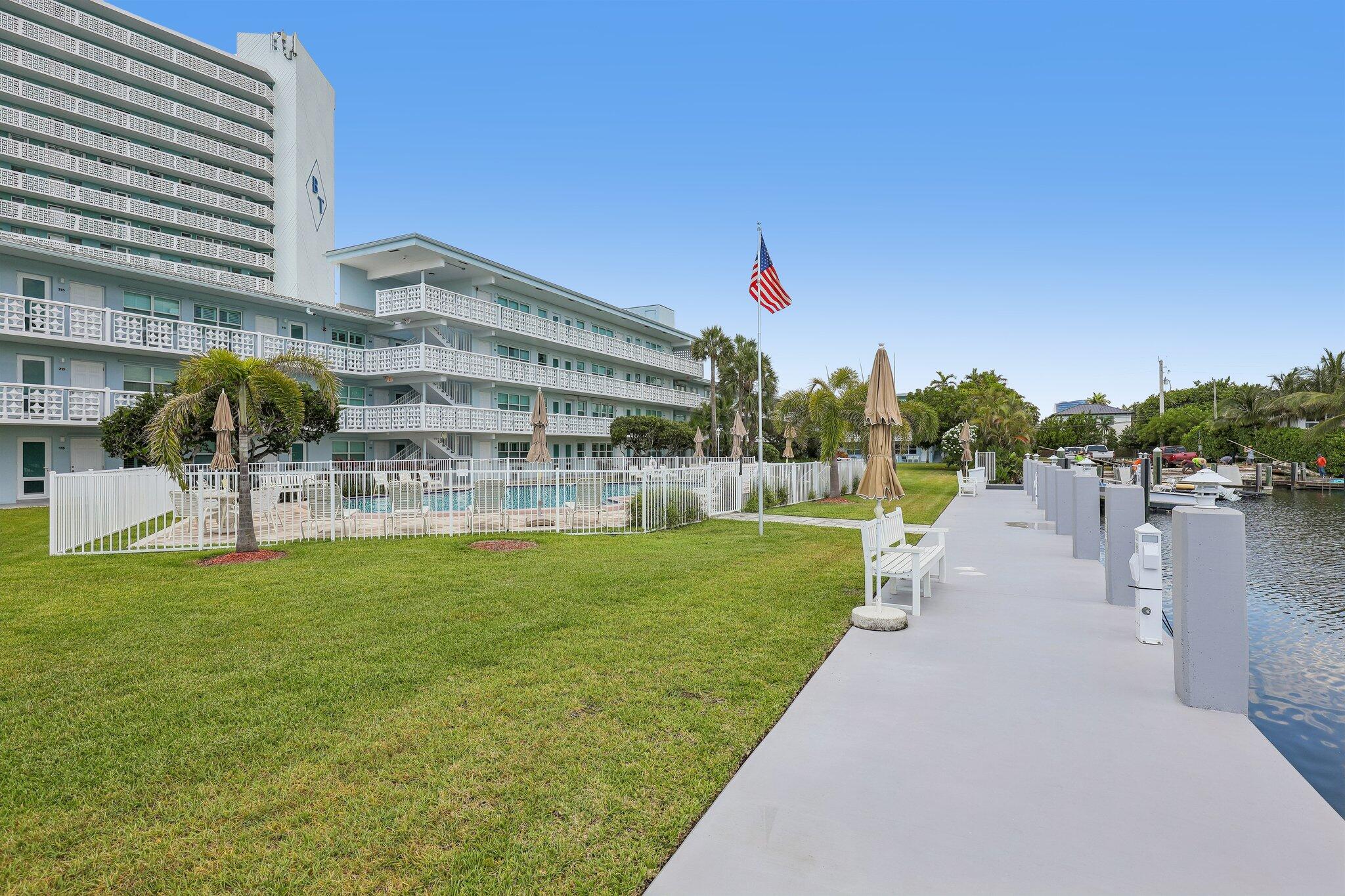 1850 S Ocean Drive 111 Property Photo 40