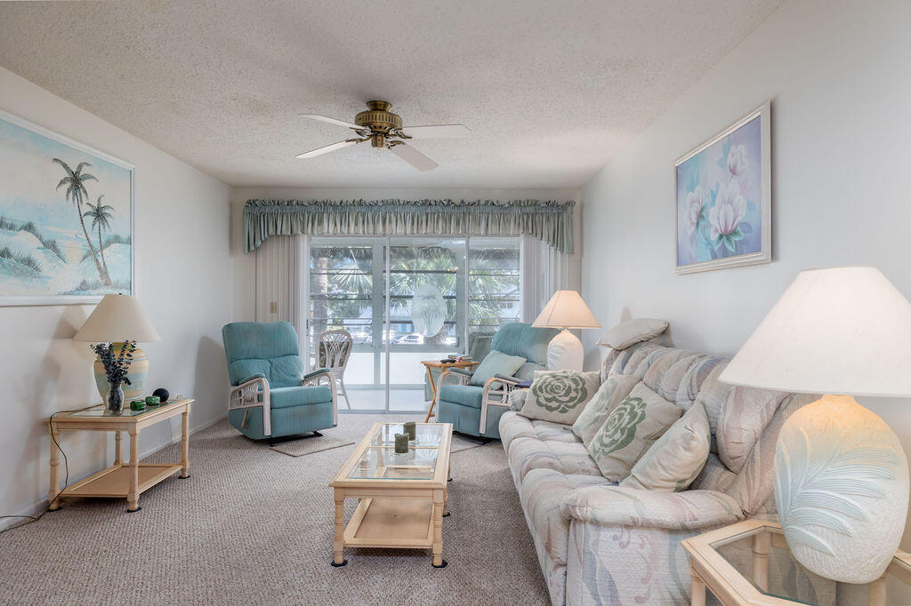 2929 Se Ocean Boulevard 130-8 Property Photo 4