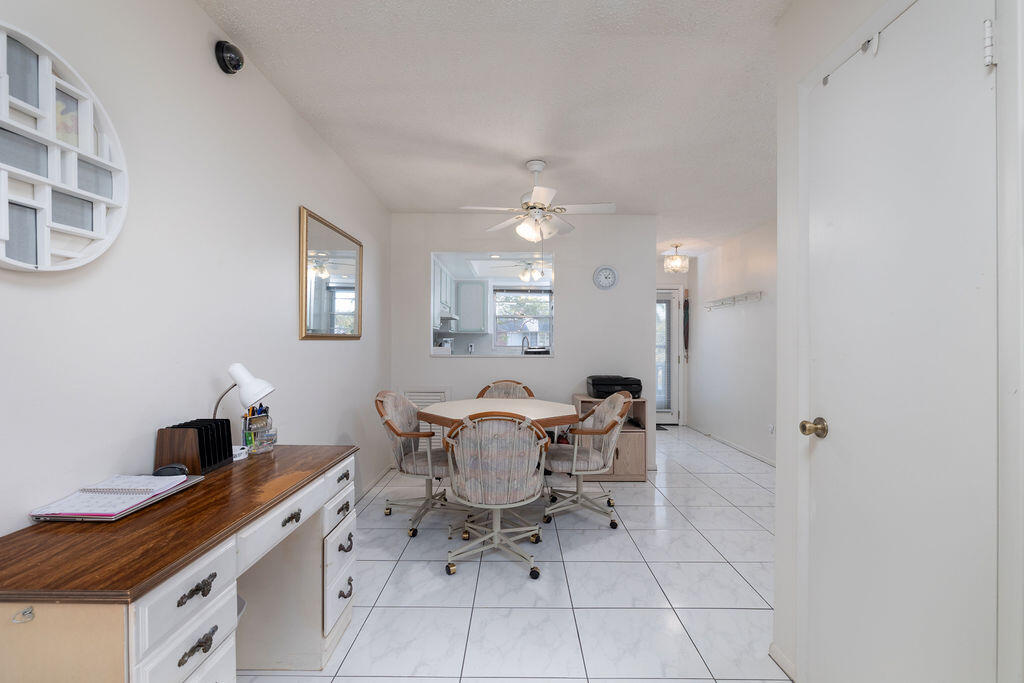 2929 Se Ocean Boulevard 130-8 Property Photo 9