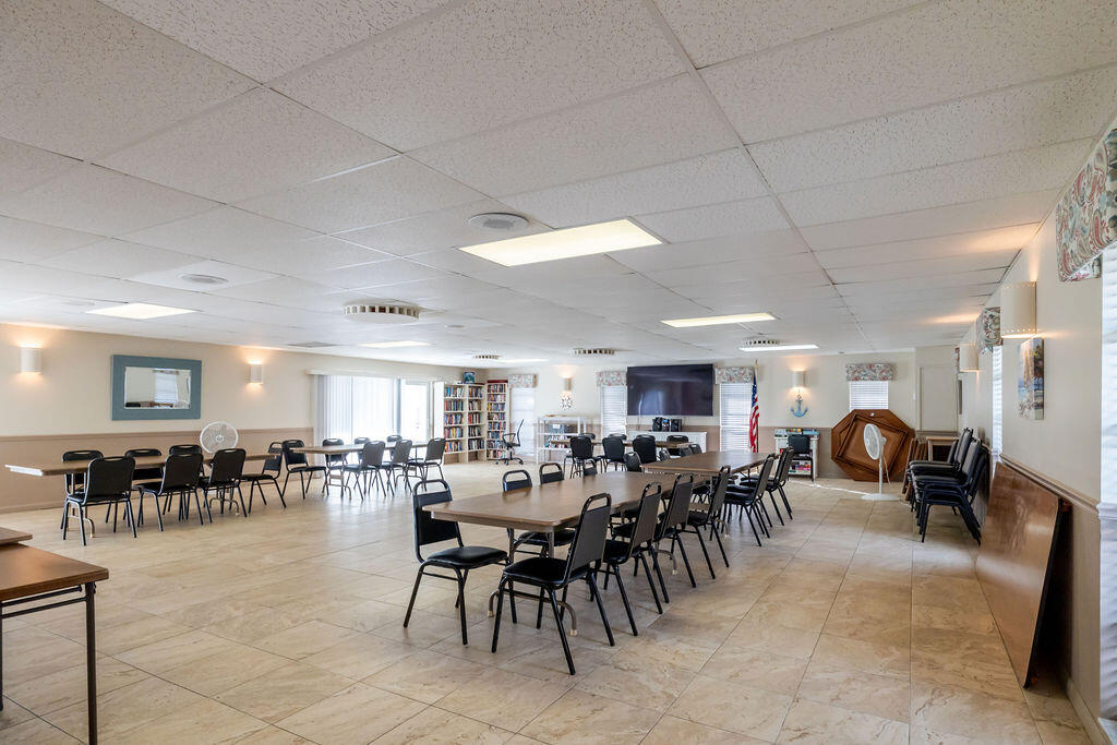 2929 Se Ocean Boulevard 130-8 Property Photo 30