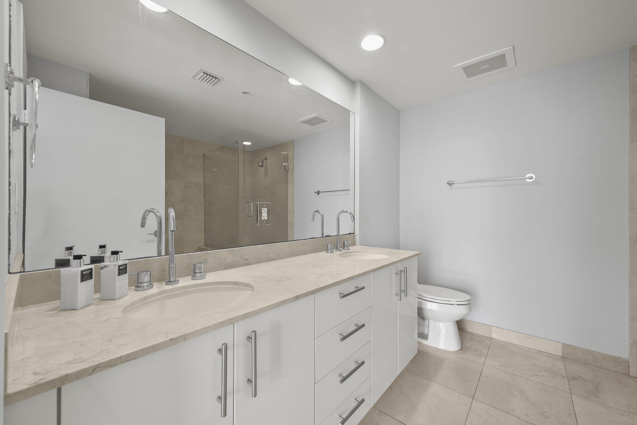 550 Okeechobee Boulevard 1609 Property Photo 23