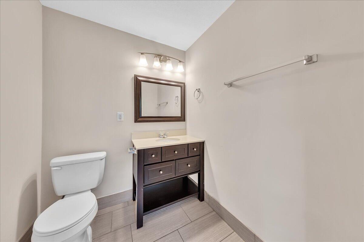 611 N Highland Drive Property Photo 18