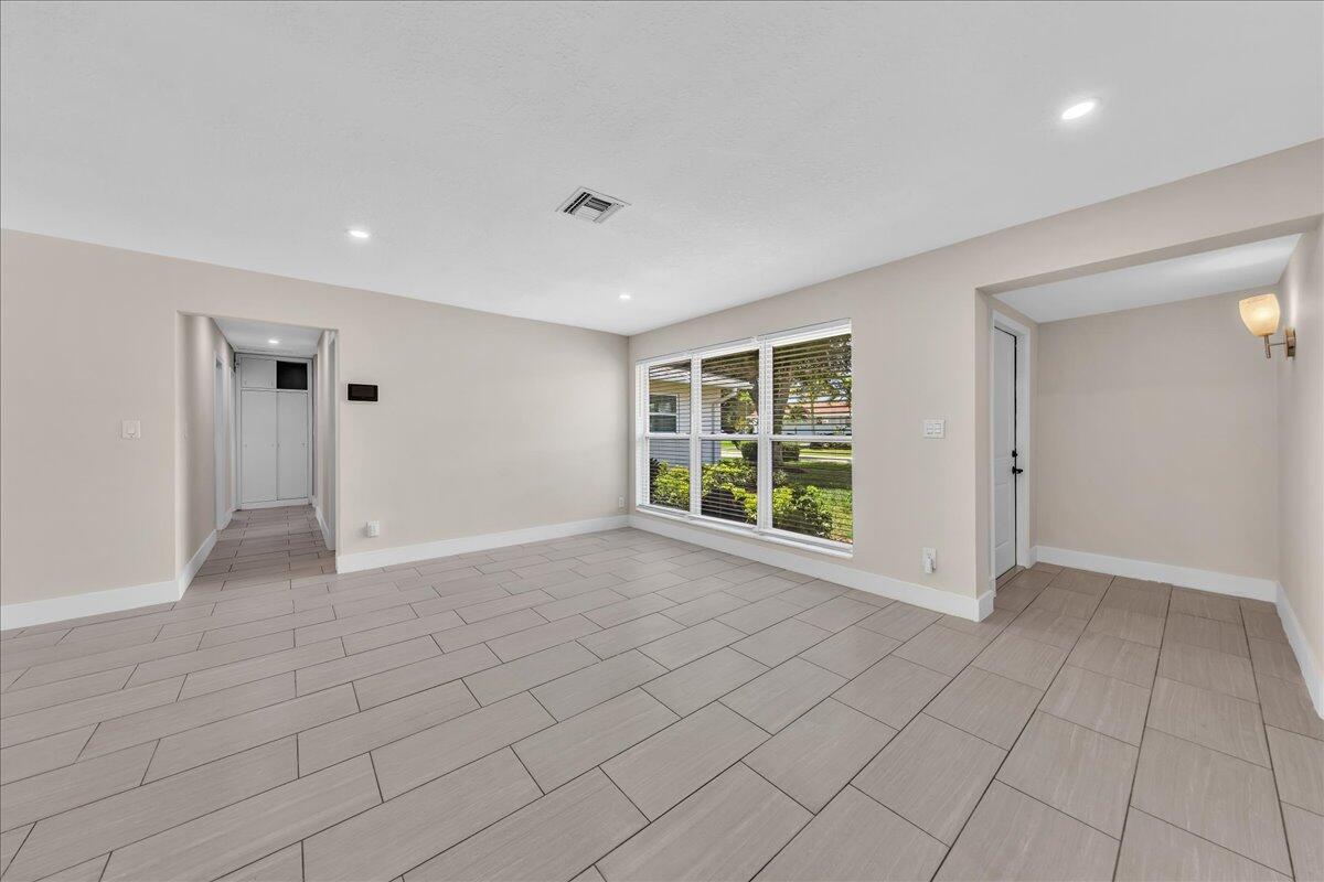 611 N Highland Drive Property Photo 19