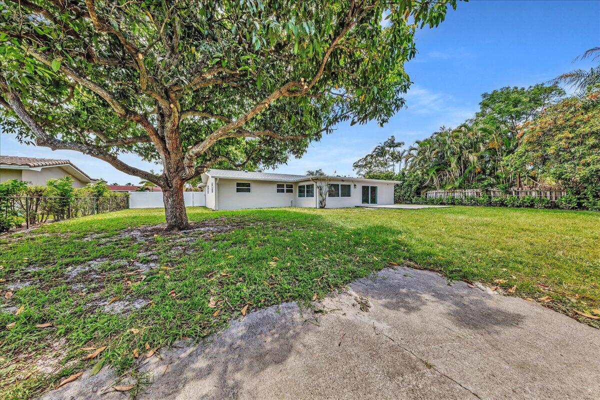 611 N Highland Drive Property Photo 36