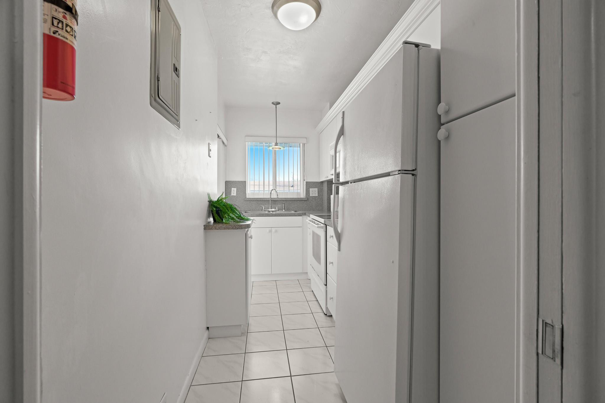 2100 Ne 38th Street 243 Property Photo 11