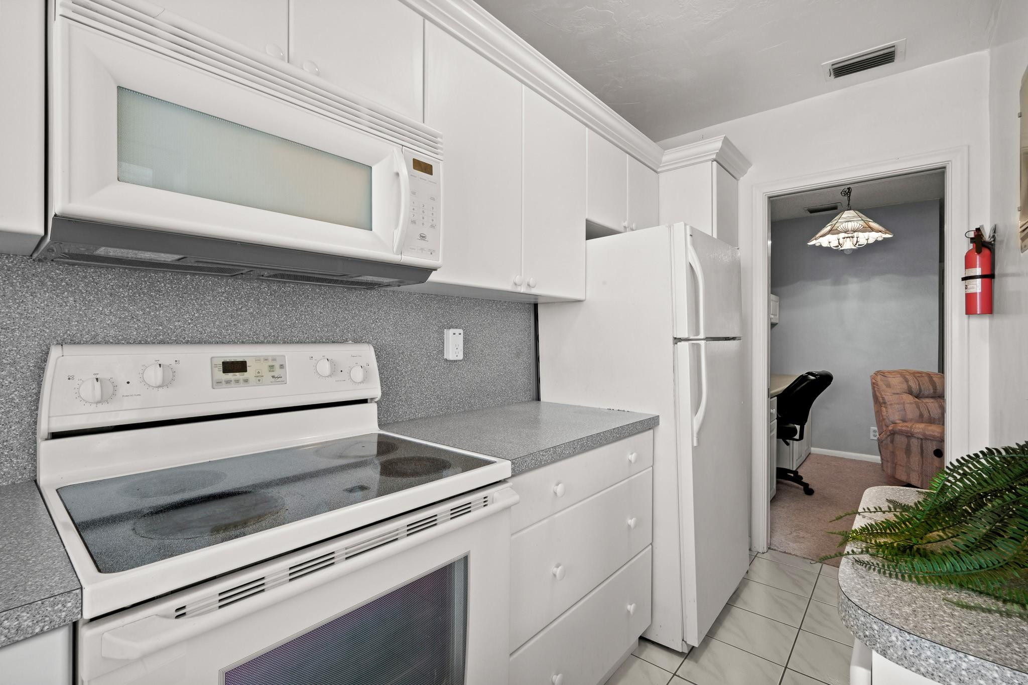 2100 Ne 38th Street 243 Property Photo 15