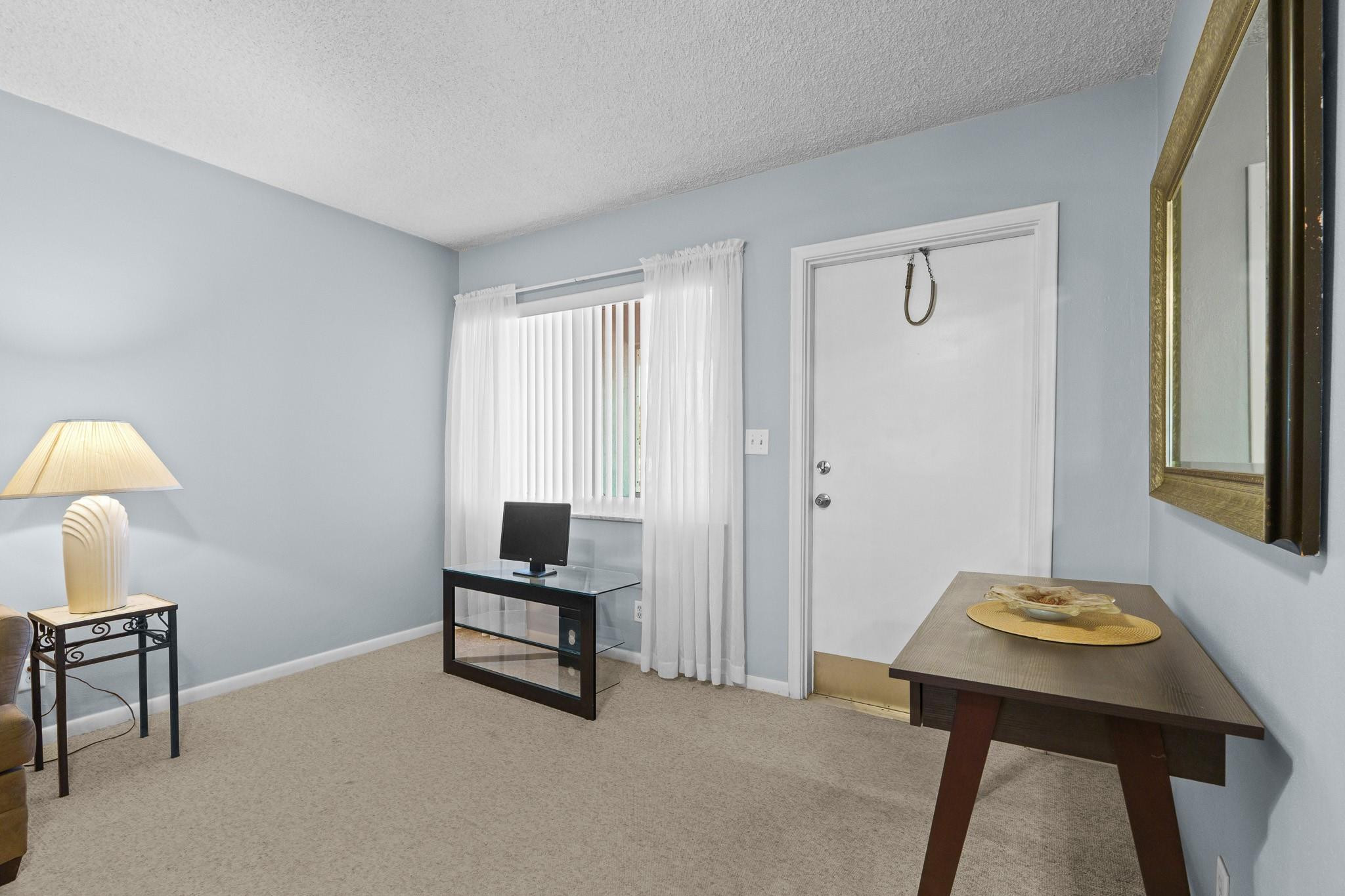 2100 Ne 38th Street 243 Property Photo 28