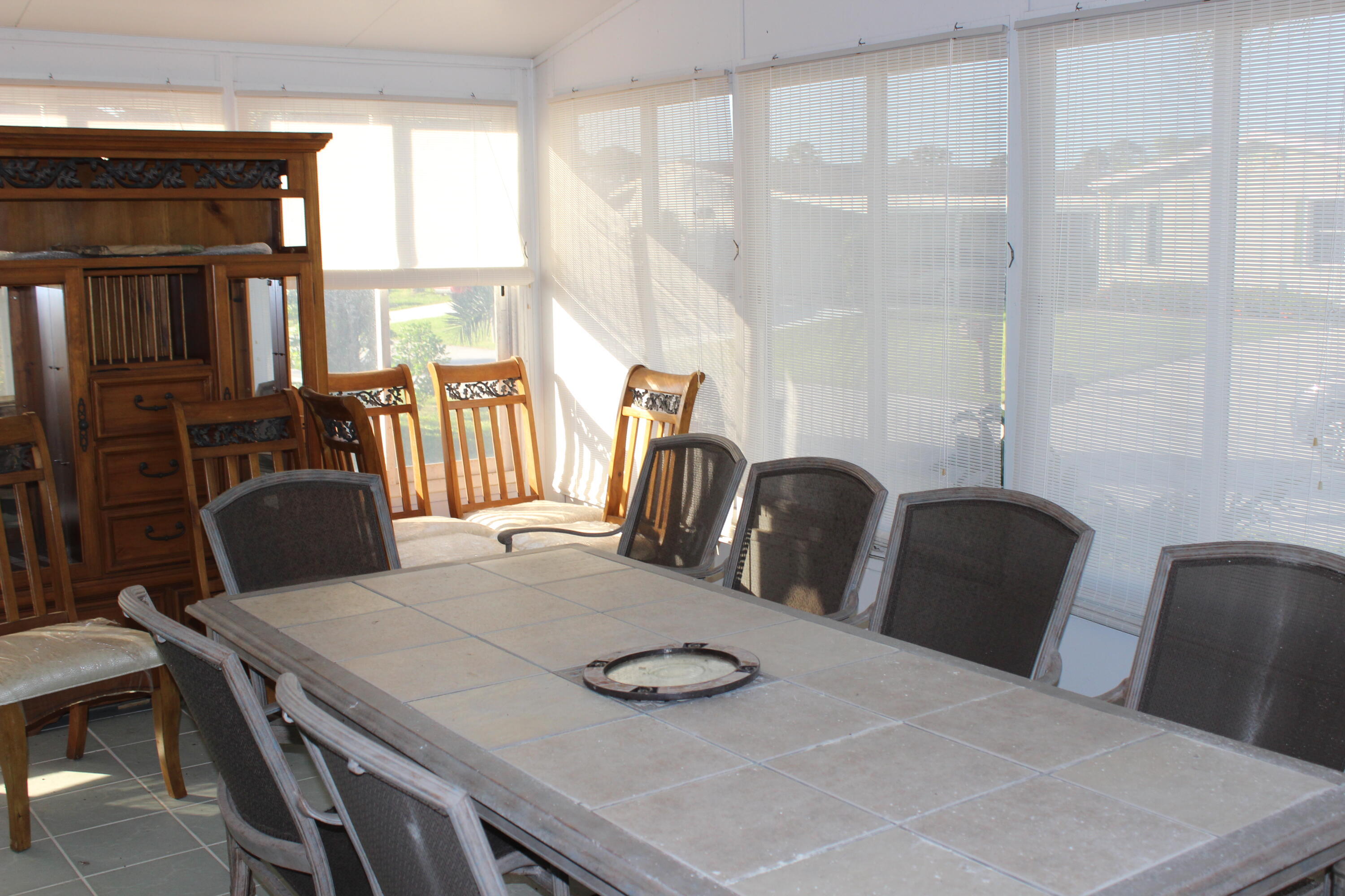 6731 Sinsonte Court Property Photo 13