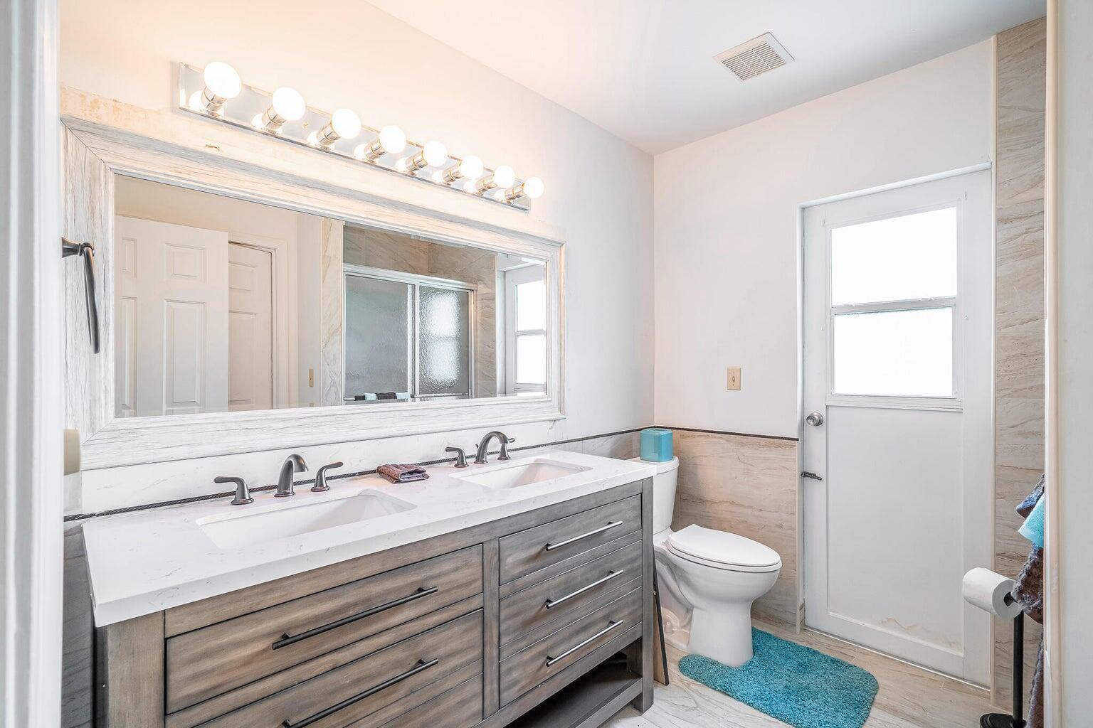 12775 Guilford Circle Property Photo 21