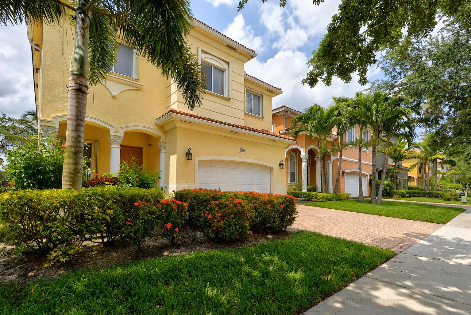 241 Gazetta Way Property Photo 3