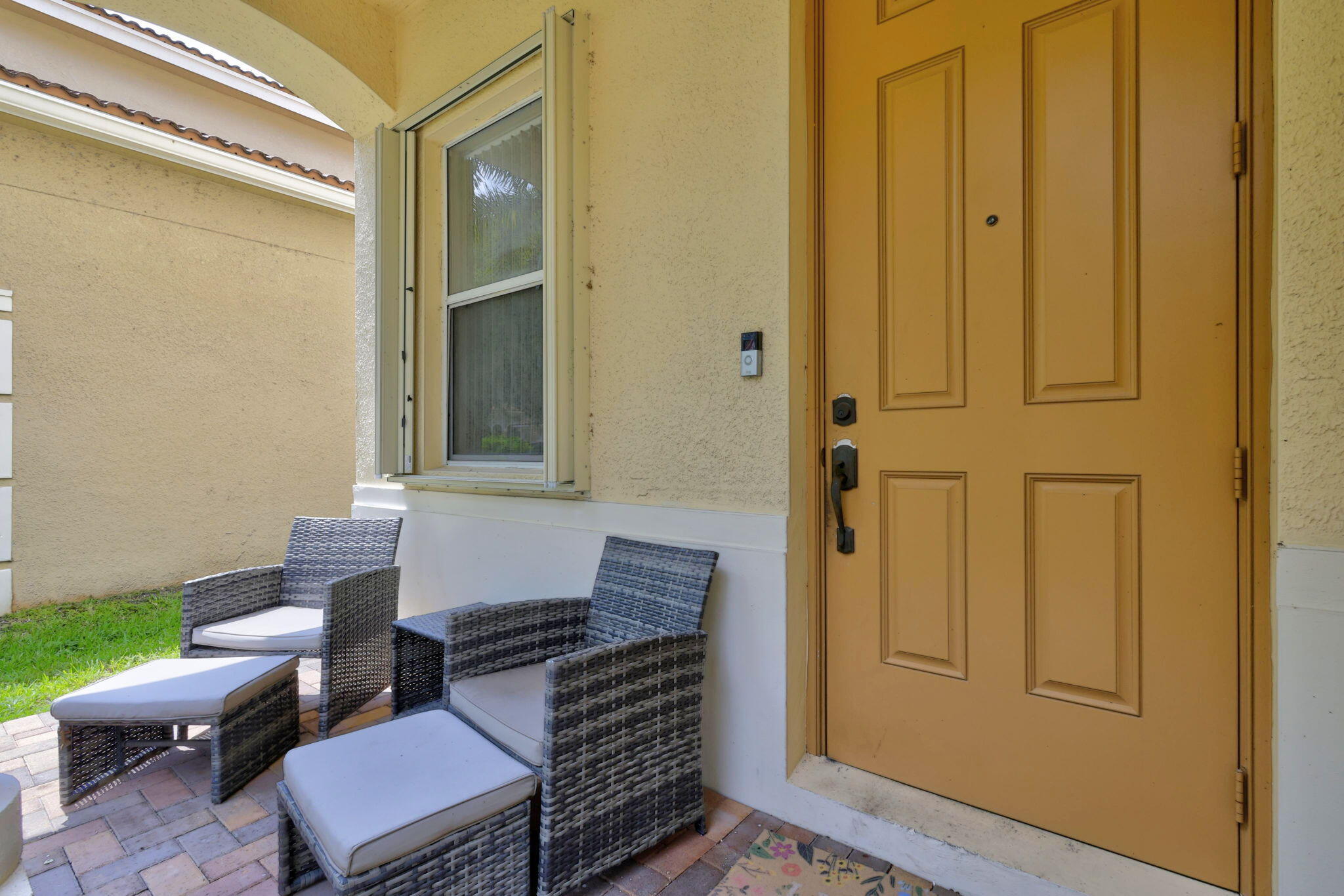 241 Gazetta Way Property Photo 4