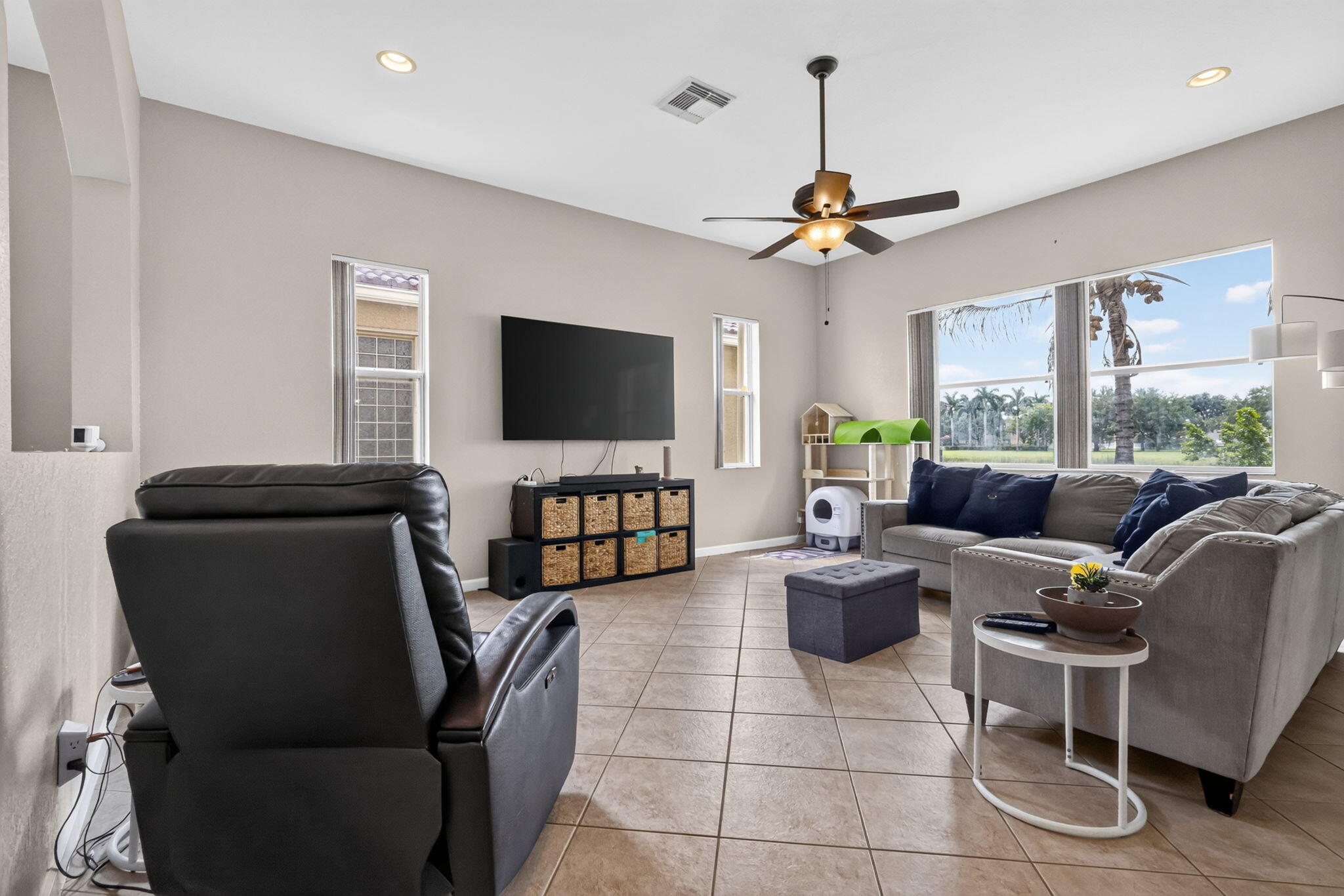 241 Gazetta Way Property Photo 10