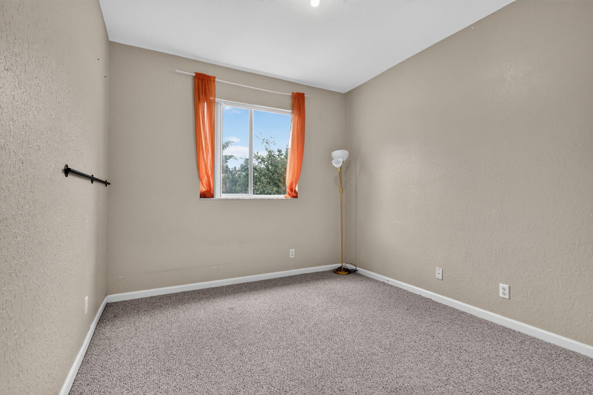 241 Gazetta Way Property Photo 28