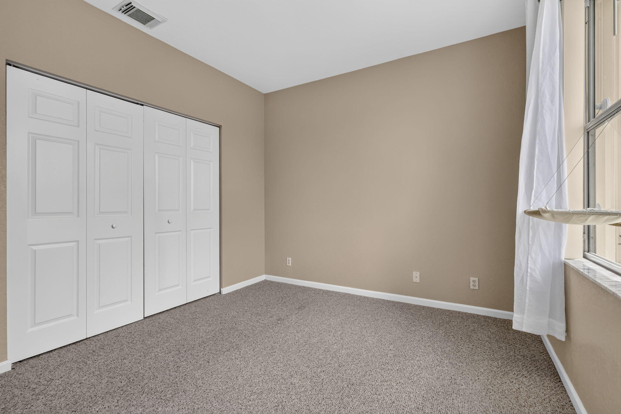 241 Gazetta Way Property Photo 33