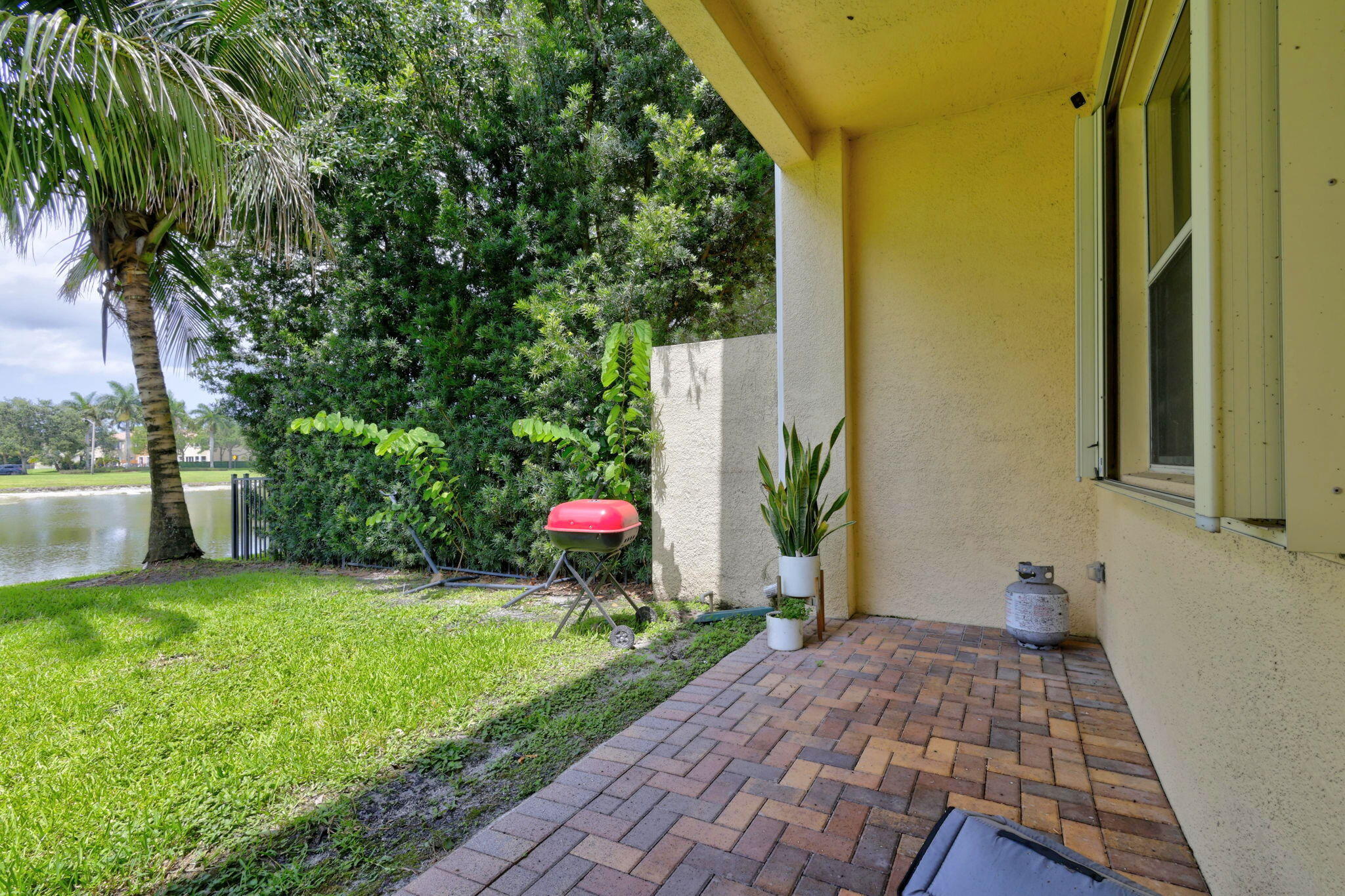 241 Gazetta Way Property Photo 46