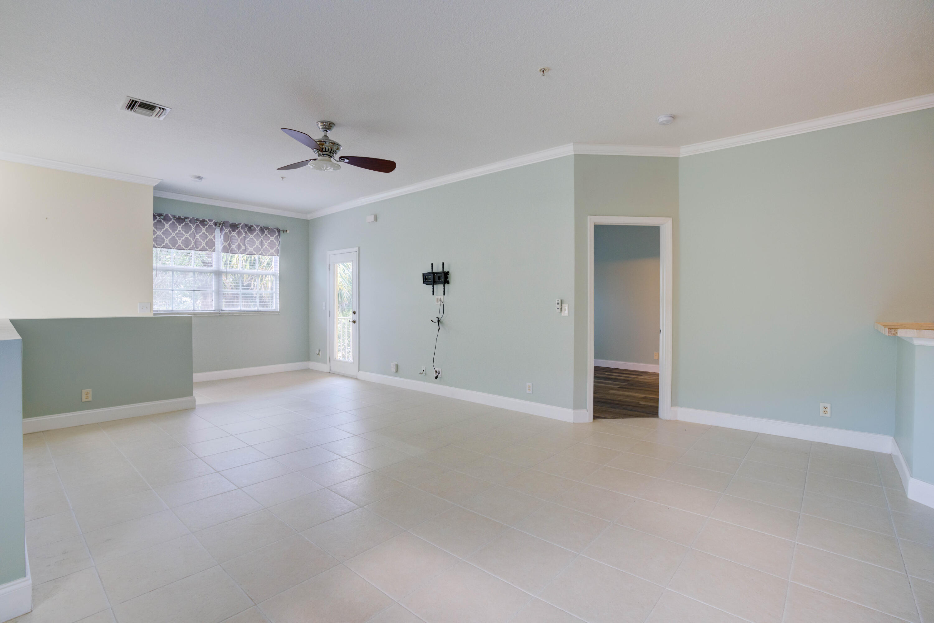 115 Lighthouse Circle B Property Photo 16
