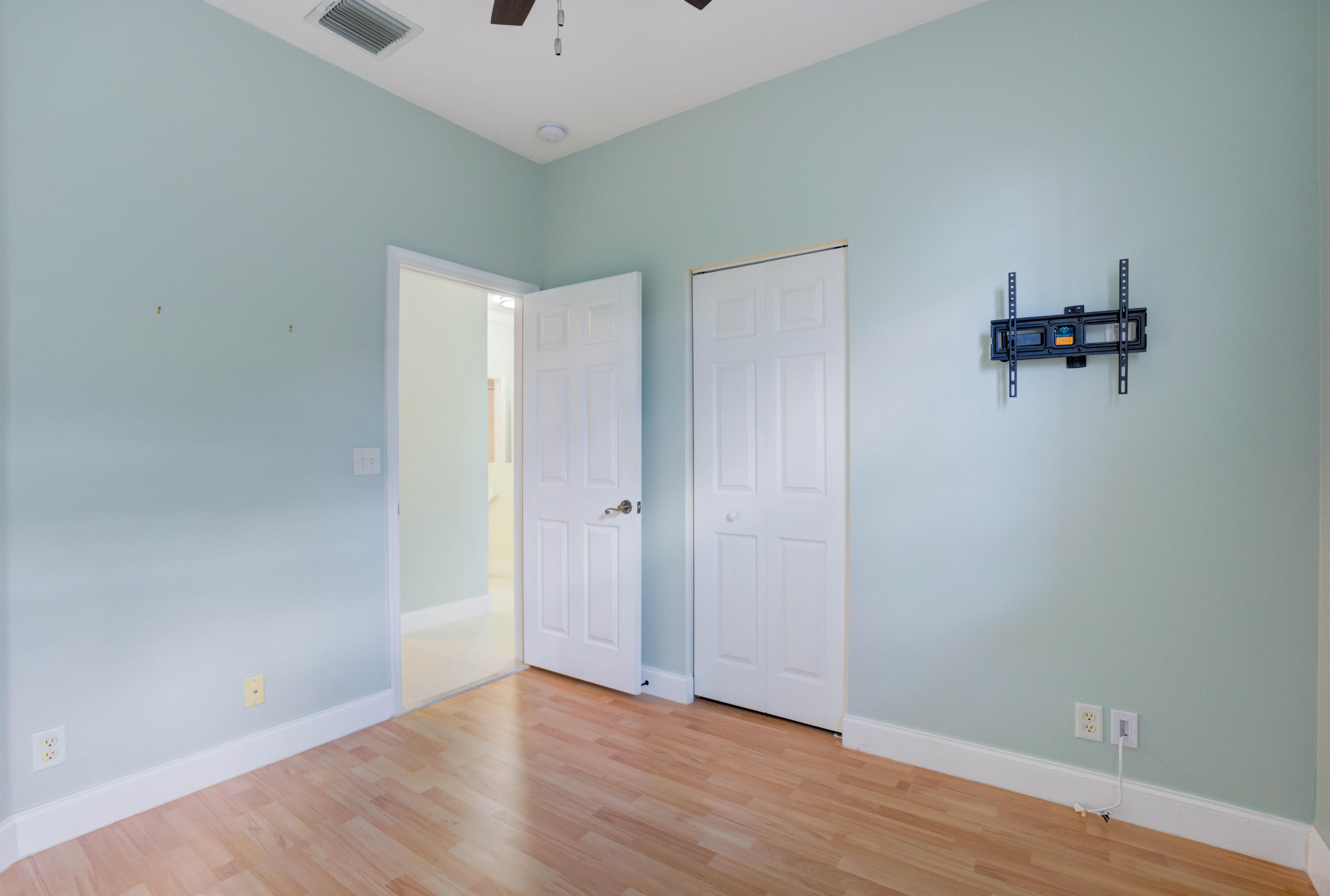 115 Lighthouse Circle B Property Photo 24