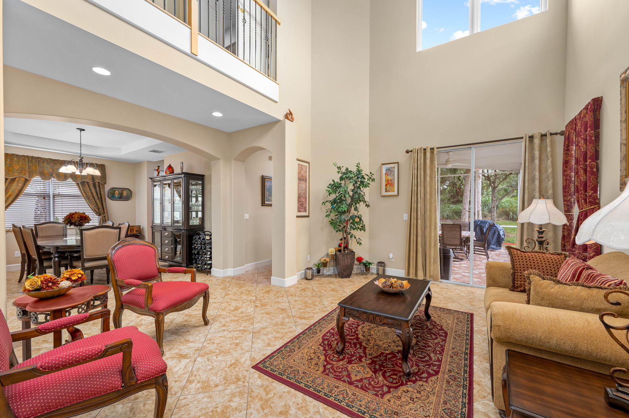 2161 Nw Padova Street Property Photo 4