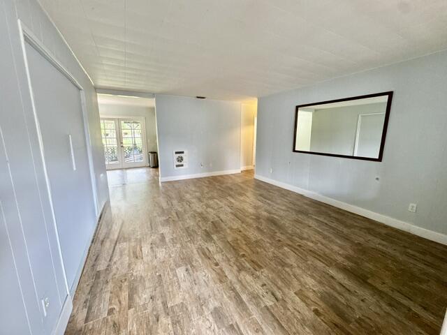 13559 24th Court N Property Photo 5