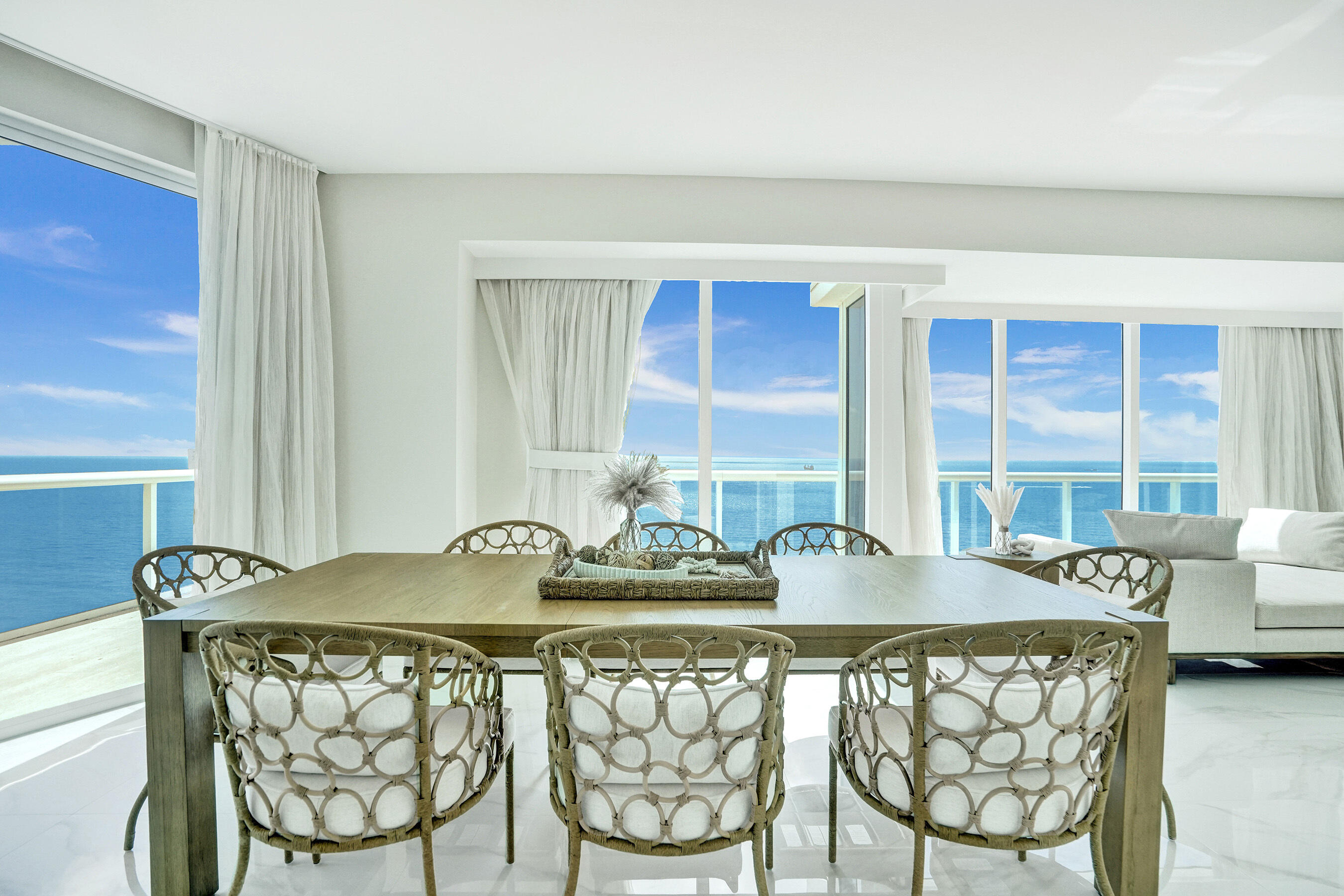 505 N Fort Lauderdale Beach Boulevard N 2500 Property Photo 3