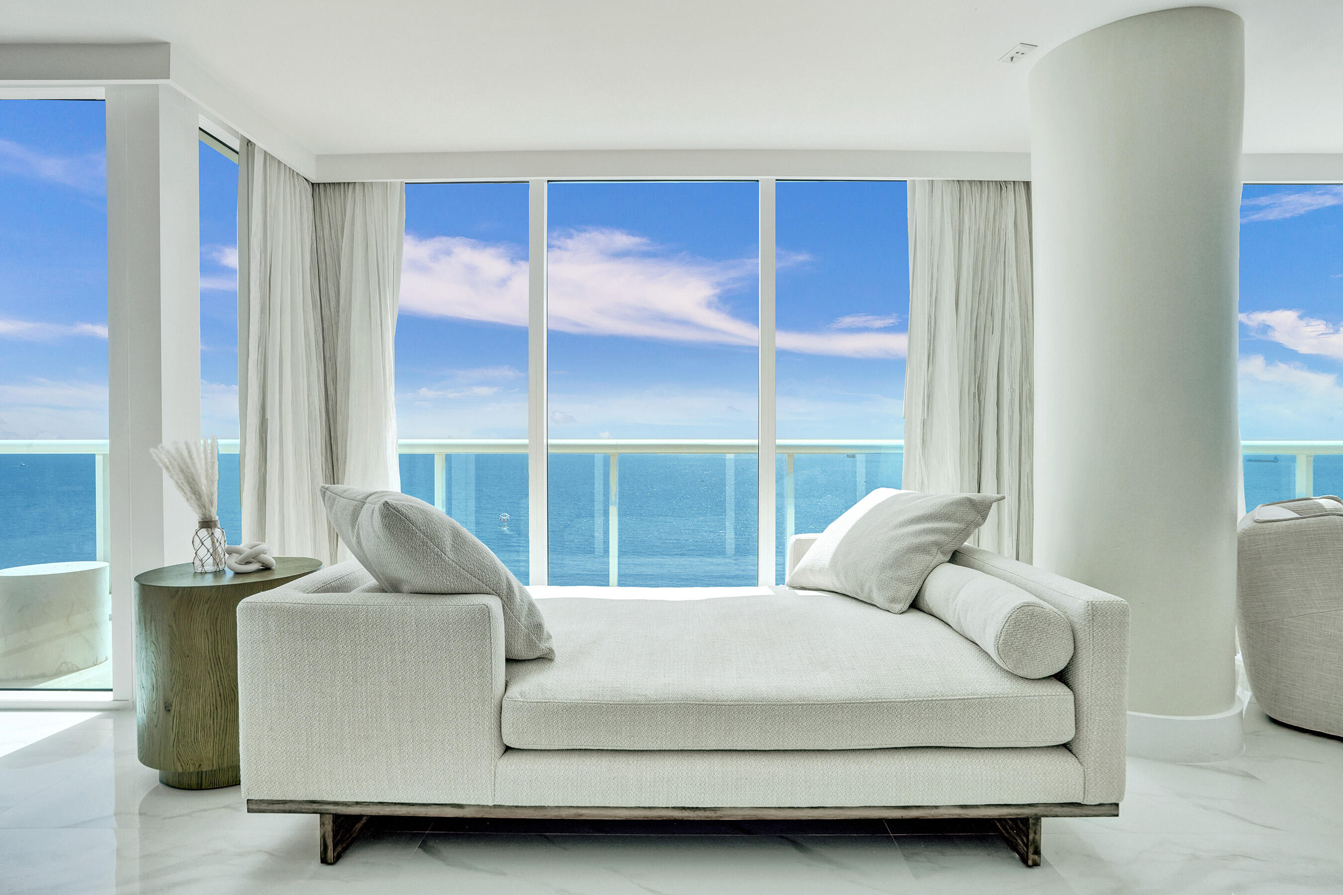 505 N Fort Lauderdale Beach Boulevard N 2500 Property Photo 4